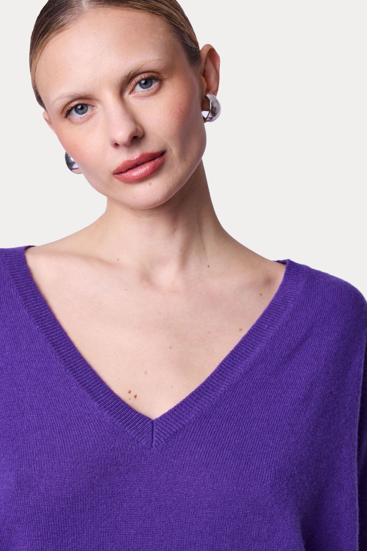 Berenice Aurola Sırtta Kanat Desenli Kaşmir İnce Örgü Yün Triko