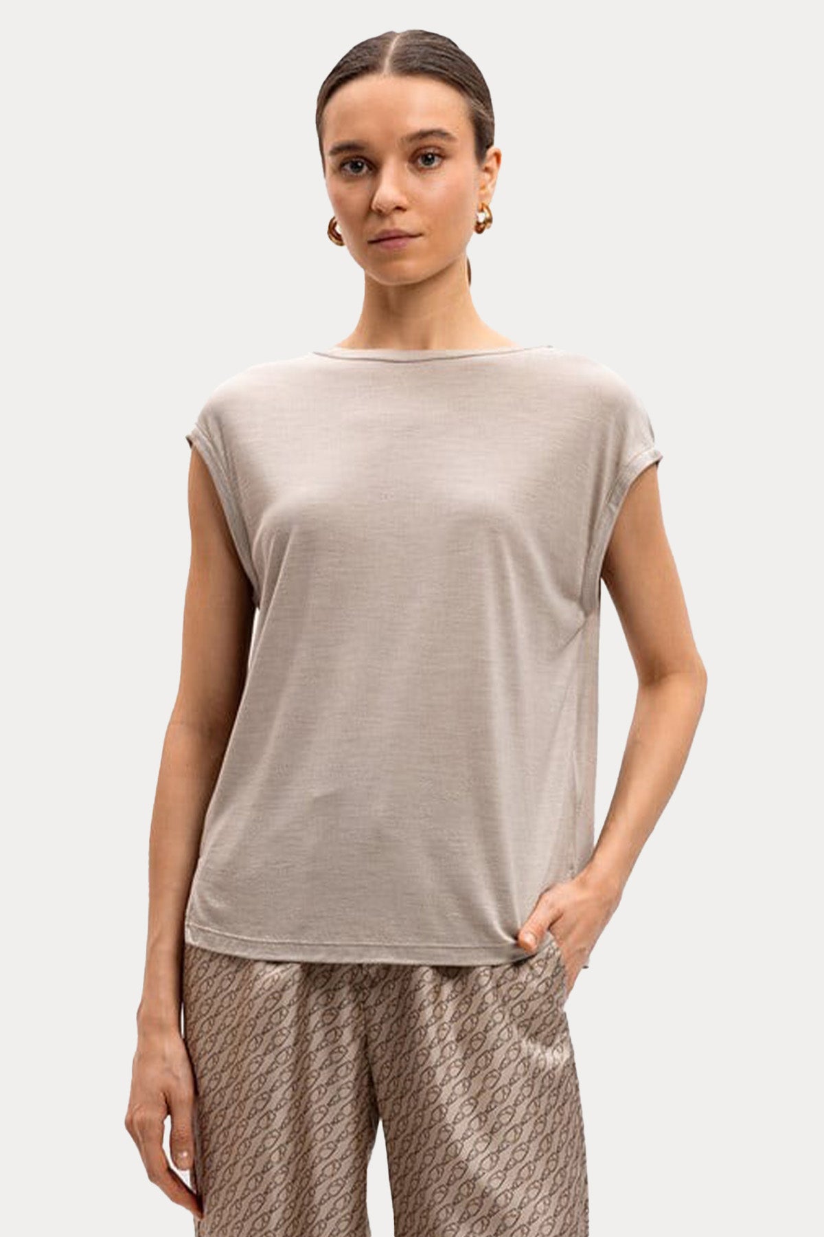 Herno Regular Fit Sırt Dekolteli Yün İnce Örgü İpek Bluz