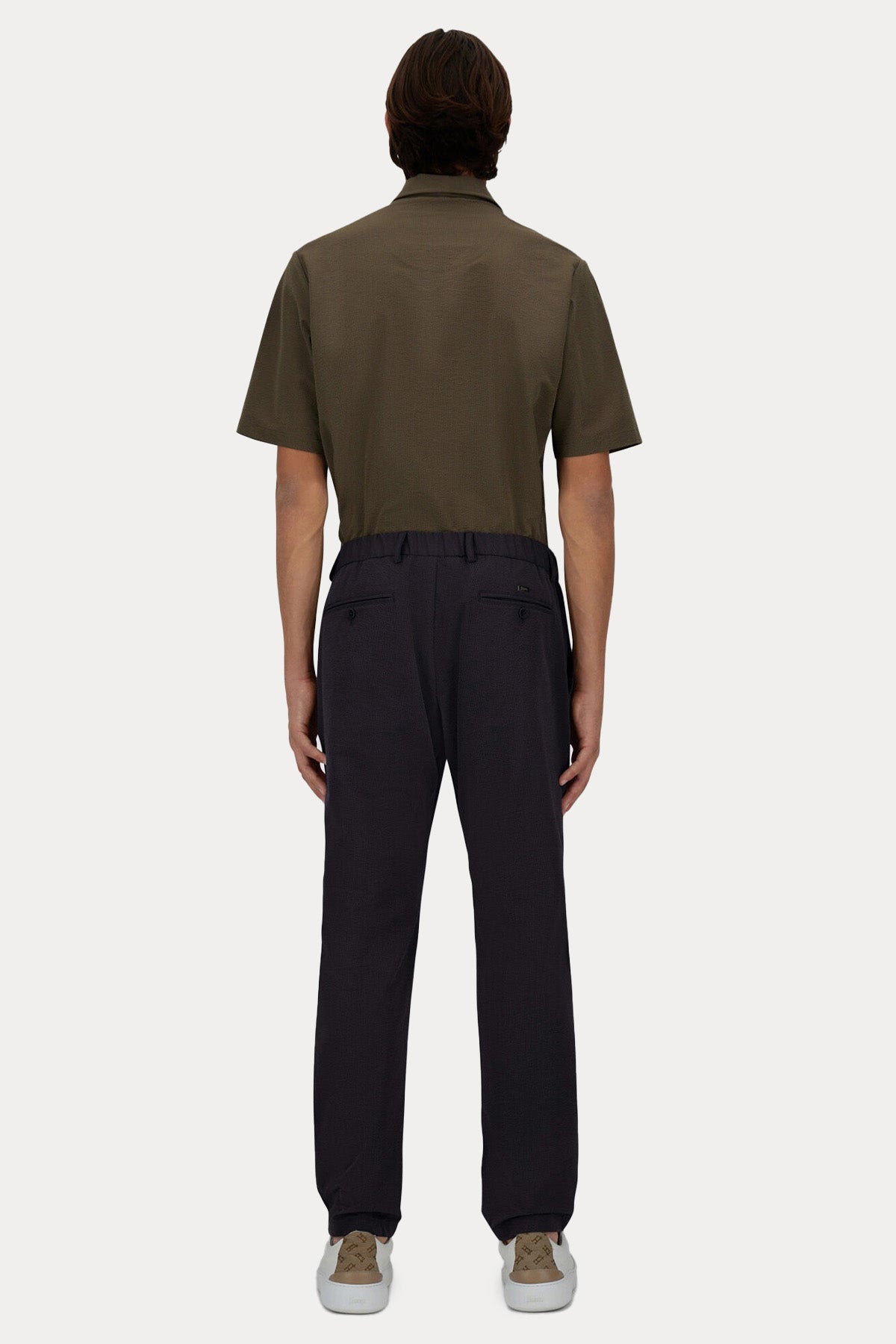 Herno Regular Fit Dokulu Kumaş Tek Pile Beli Lastikli Pantolon