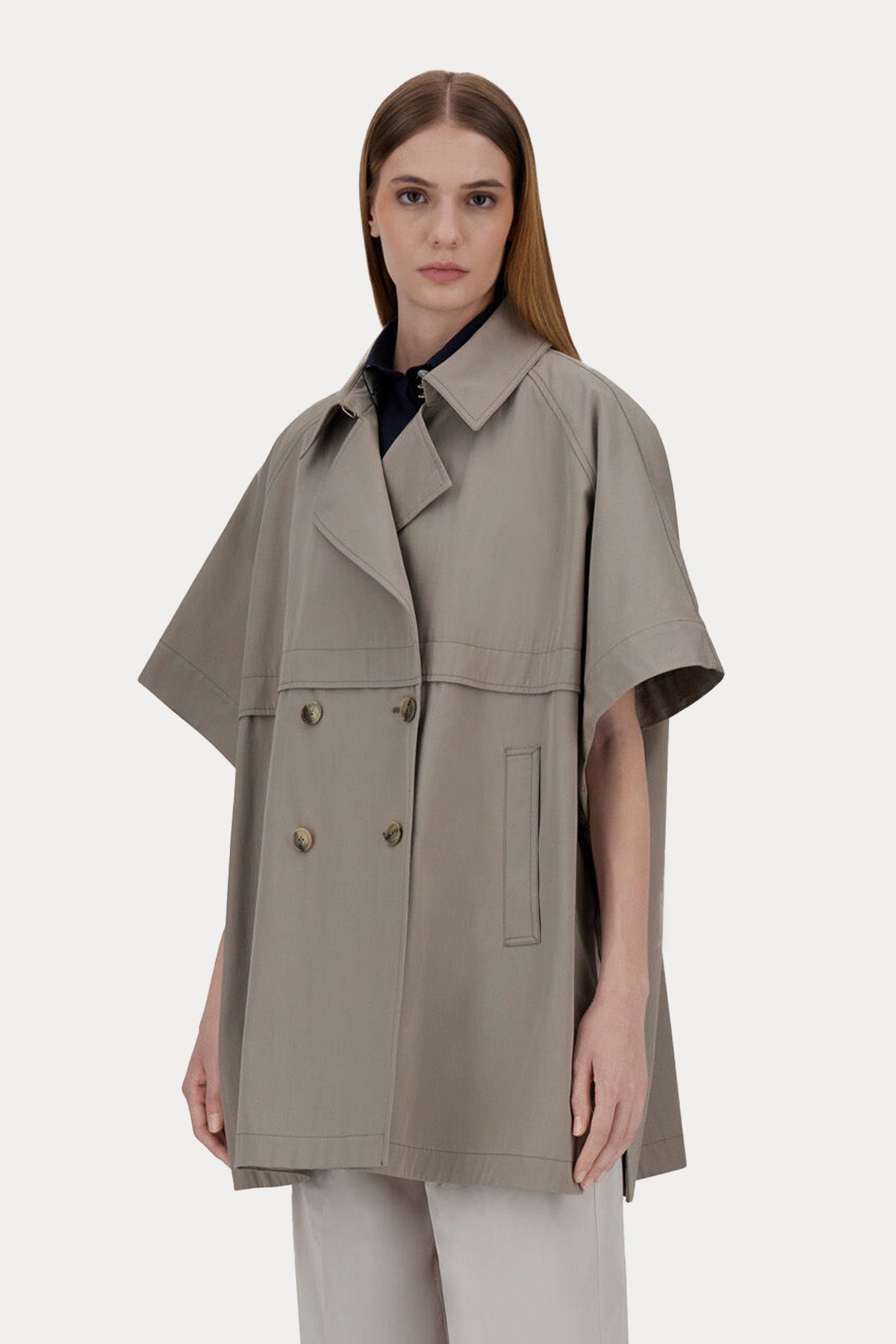 Herno Geniş Kesim Yarasa Kol Kruvaze Trençkot