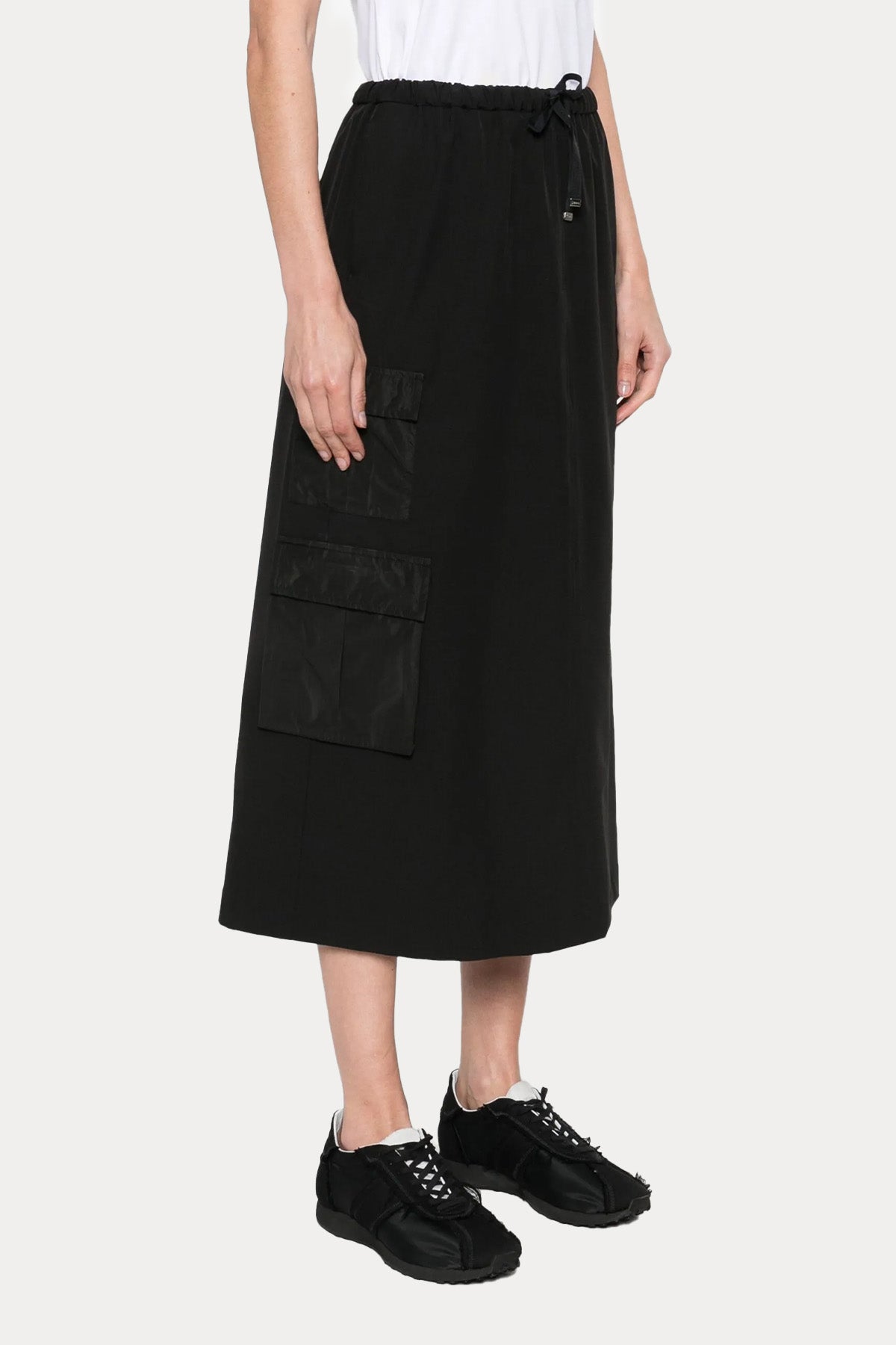 Herno Beli Lastikli Yandan Cepli Streç Midi Etek