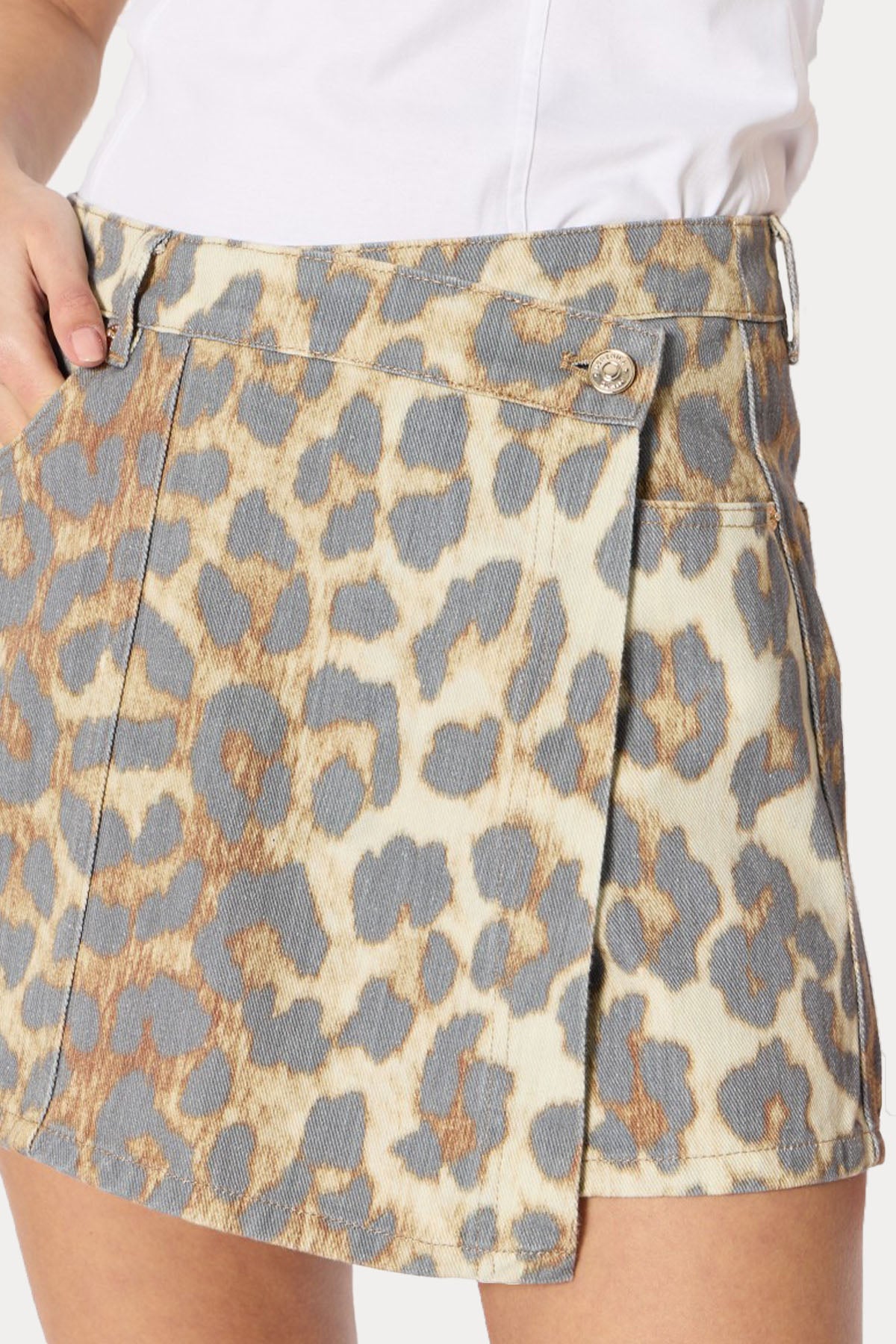 Berenice Jery Leopar Desenli Şort