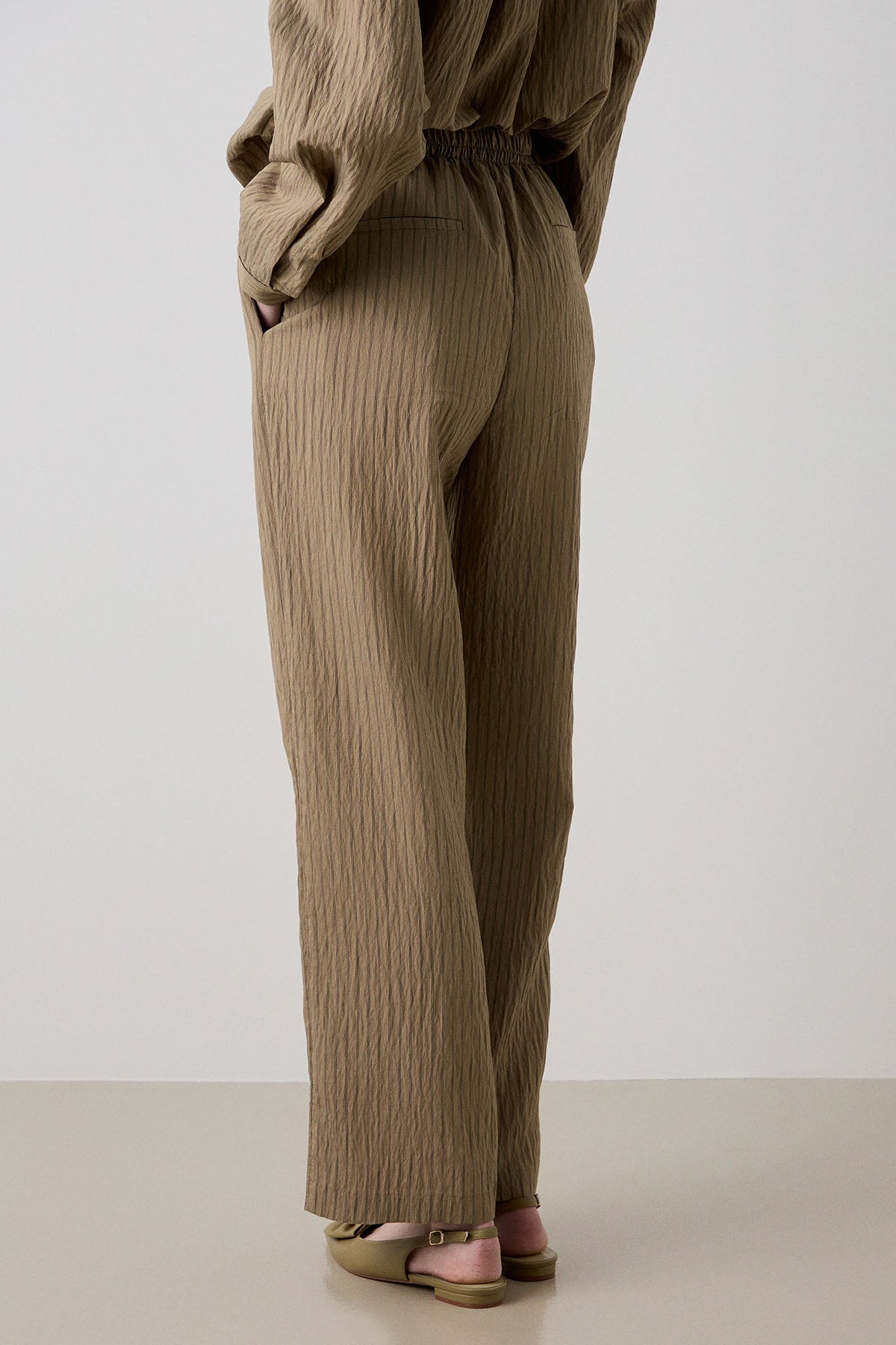 Bsb Regular Fit Beli Lastikli Yandan Cepli Çizgili Pantolon