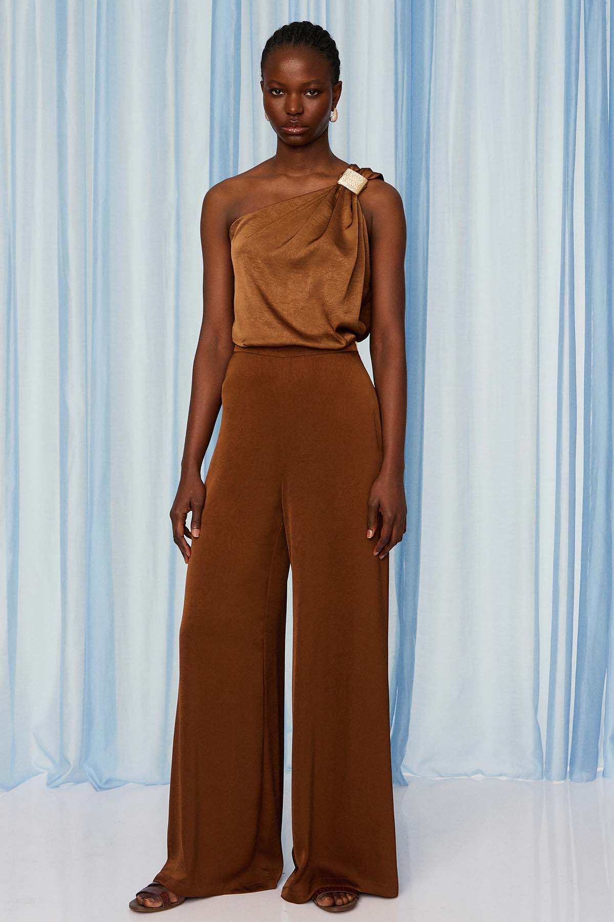 Bsb Tek Omuz Desenli Bluz