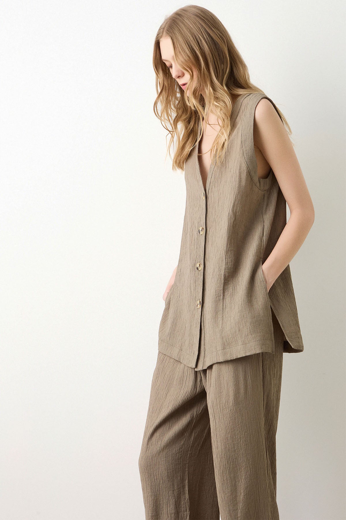 Bsb Derin V Yaka Dokulu Yelek