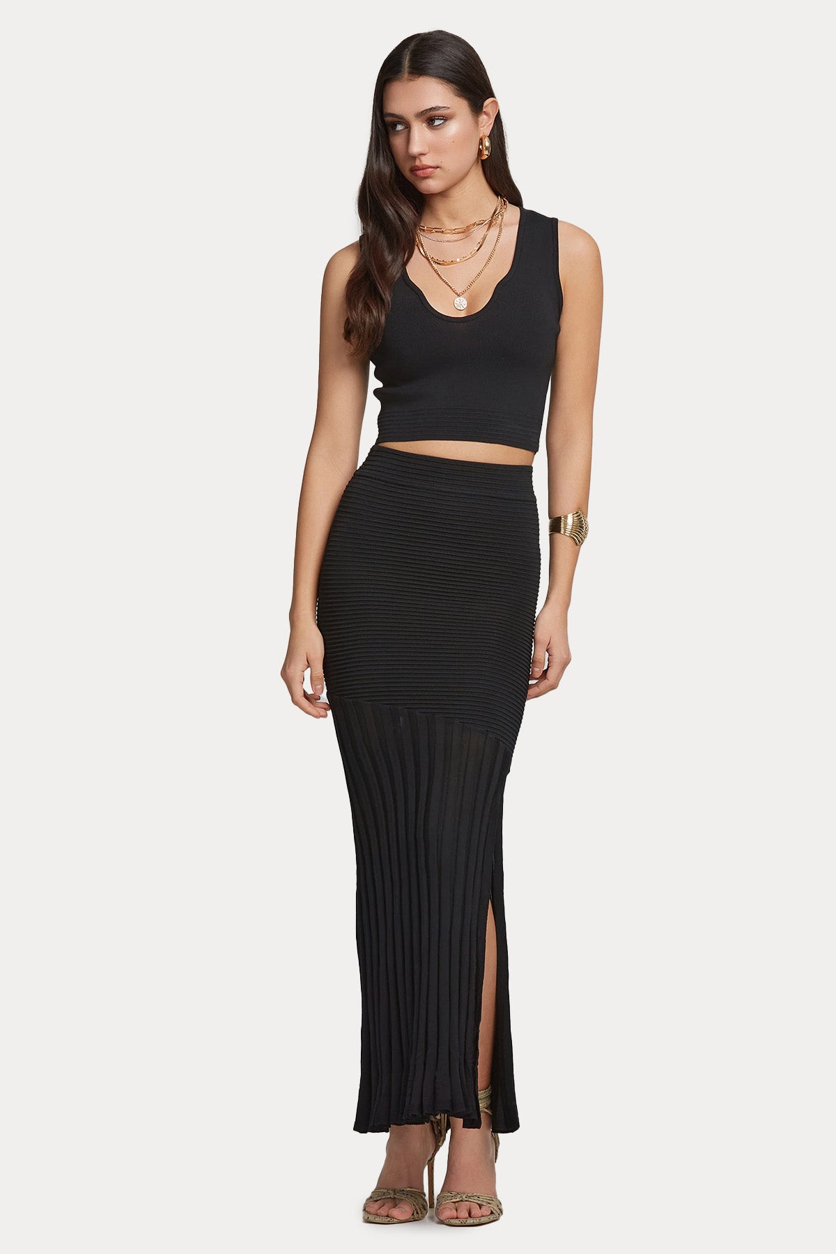 Lynne Geniş V Yaka İnce Örgü Crop Bluz