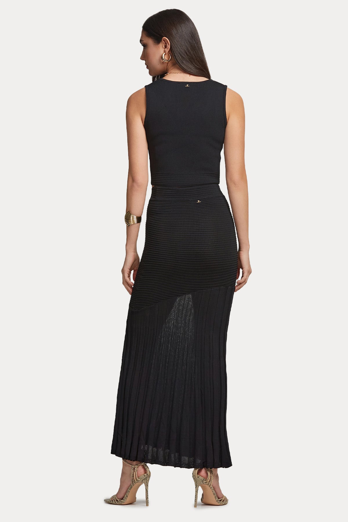 Lynne Geniş V Yaka İnce Örgü Crop Bluz