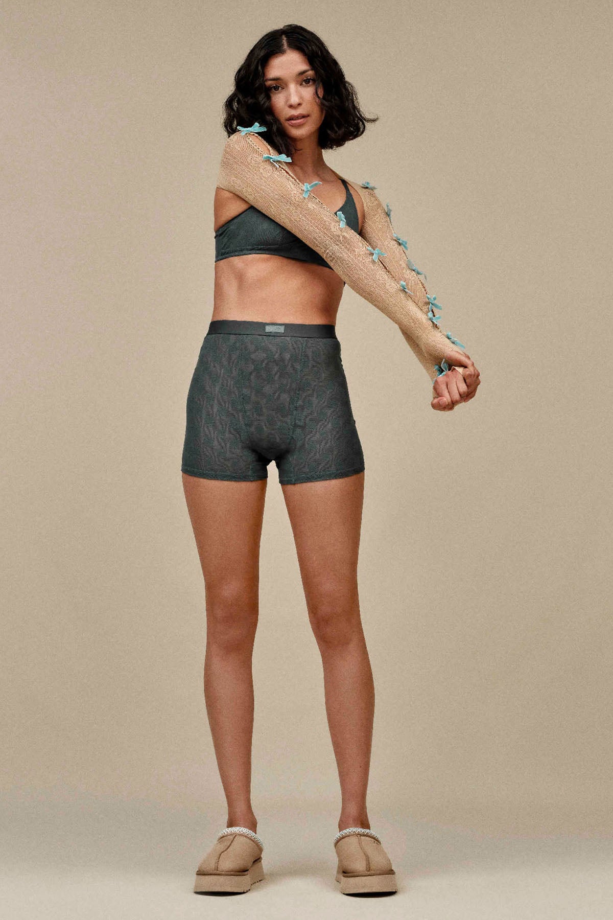 Ugg Tazz İçi Kürklü Süet Terlik