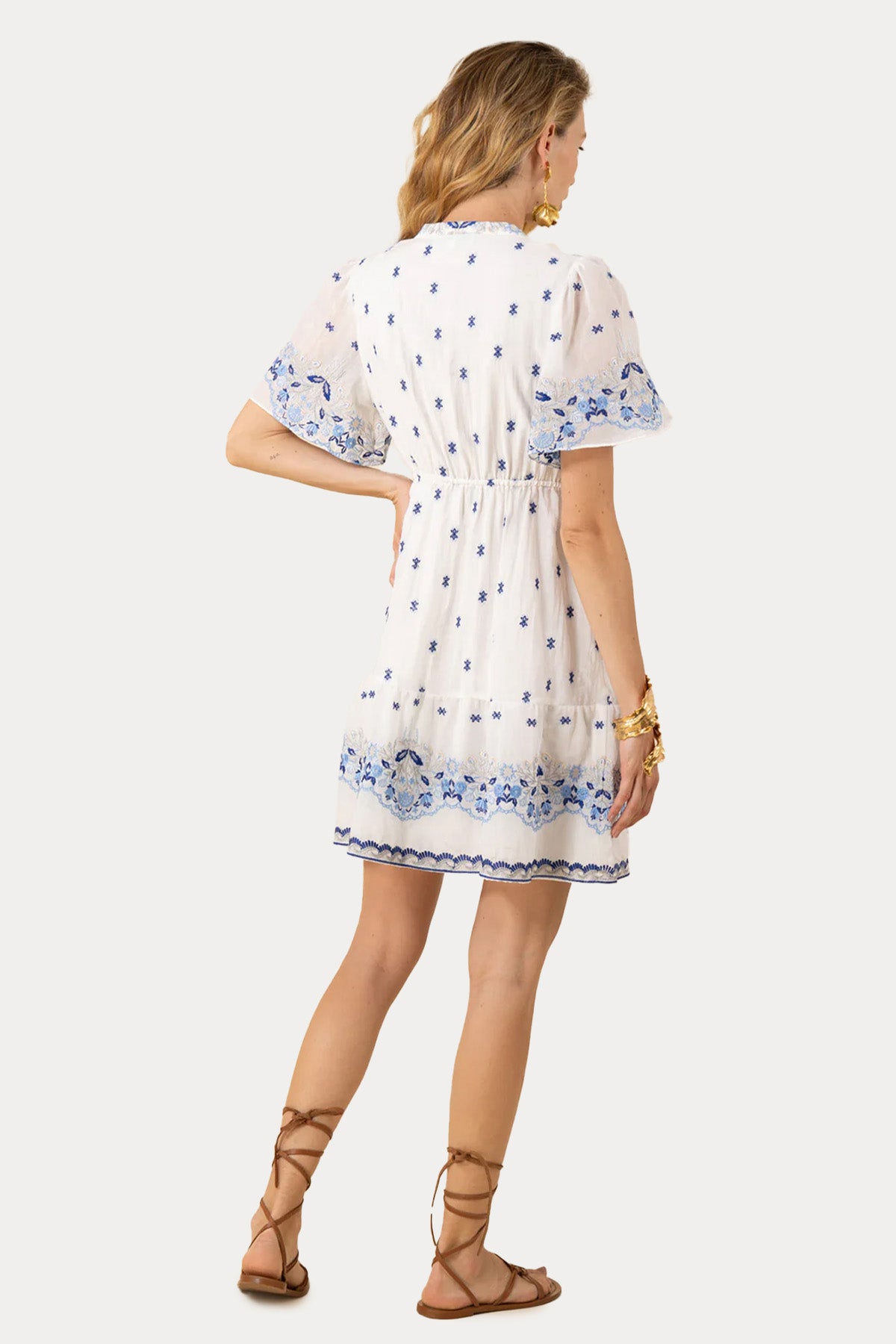 Hale Bob Dantel Nakışlı Hakim V Yaka Mini Elbise