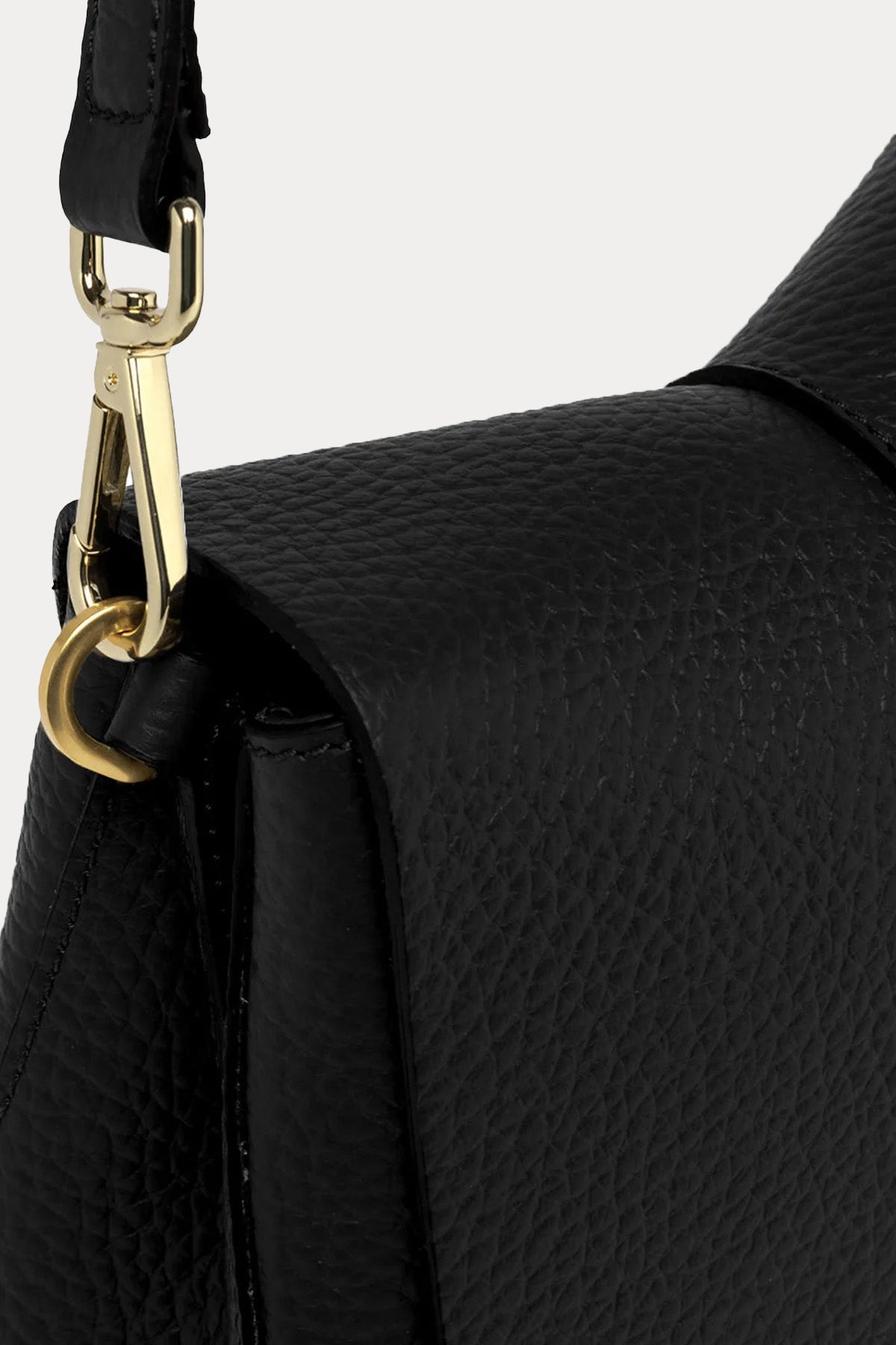 Gianni Chiarini Helena Round Geniş Askılı Deri Omuz Çantası