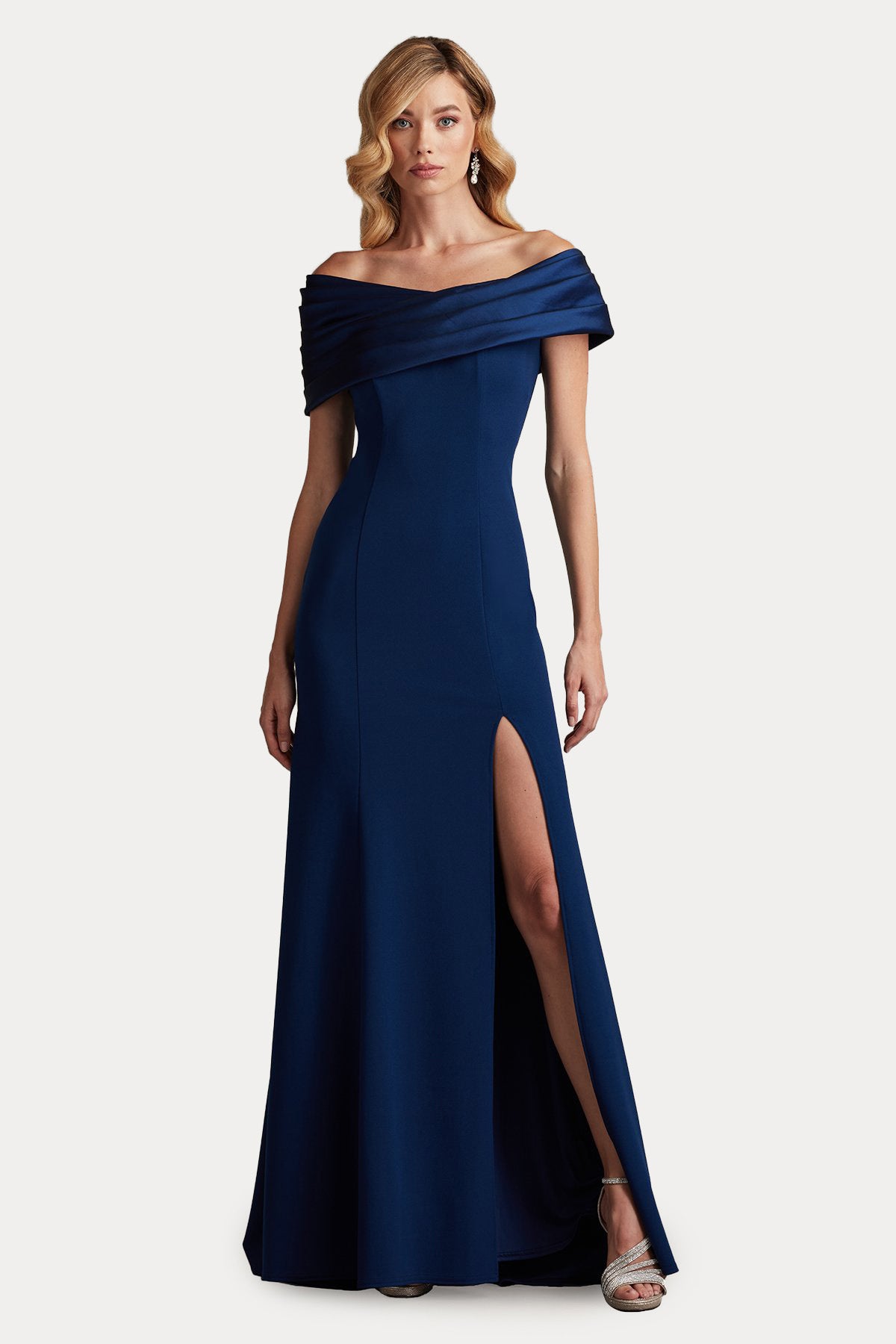 Tadashi Shoji Straplez Yaka Maxi Abiye Elbise