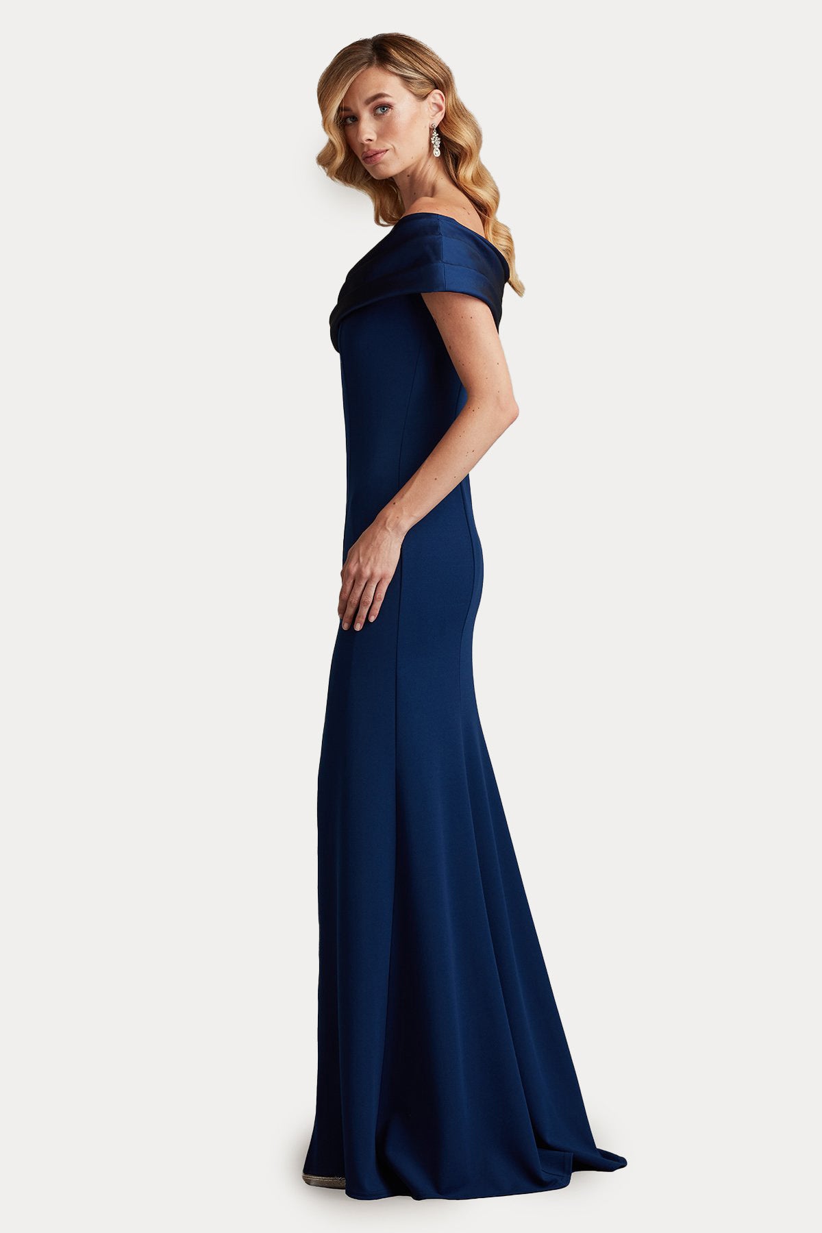 Tadashi Shoji Straplez Yaka Maxi Abiye Elbise