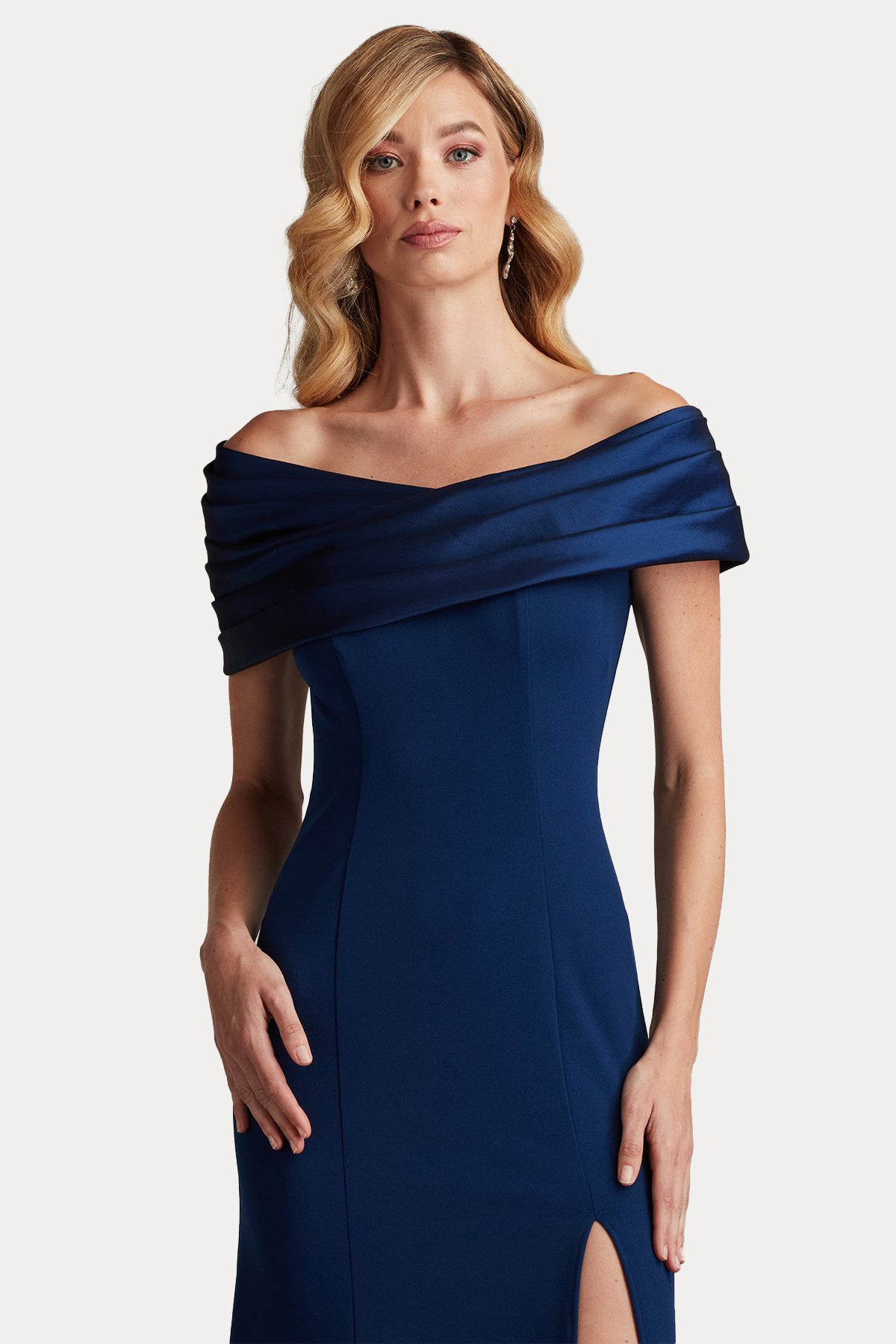 Tadashi Shoji Straplez Yaka Maxi Abiye Elbise