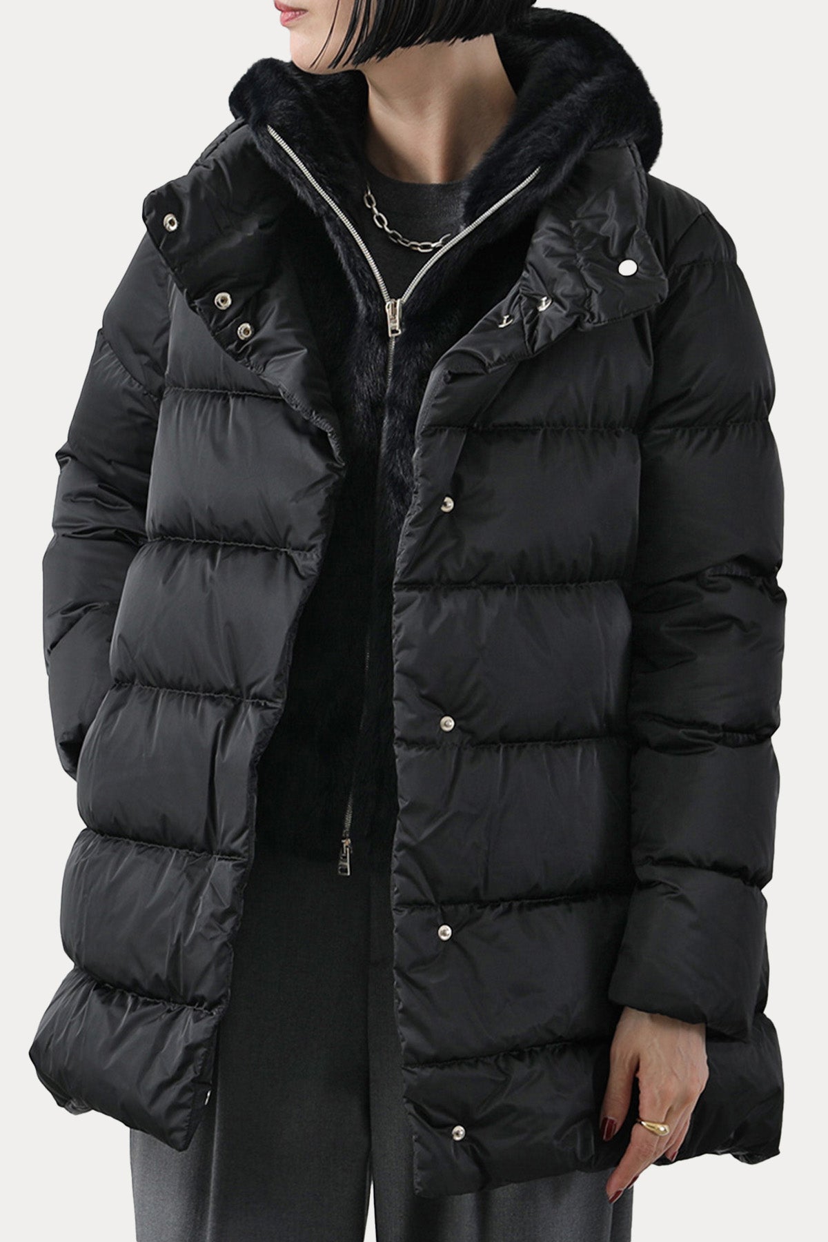 Herno Demonte İçi Kürklü Kapüşonlu Puffer Mont