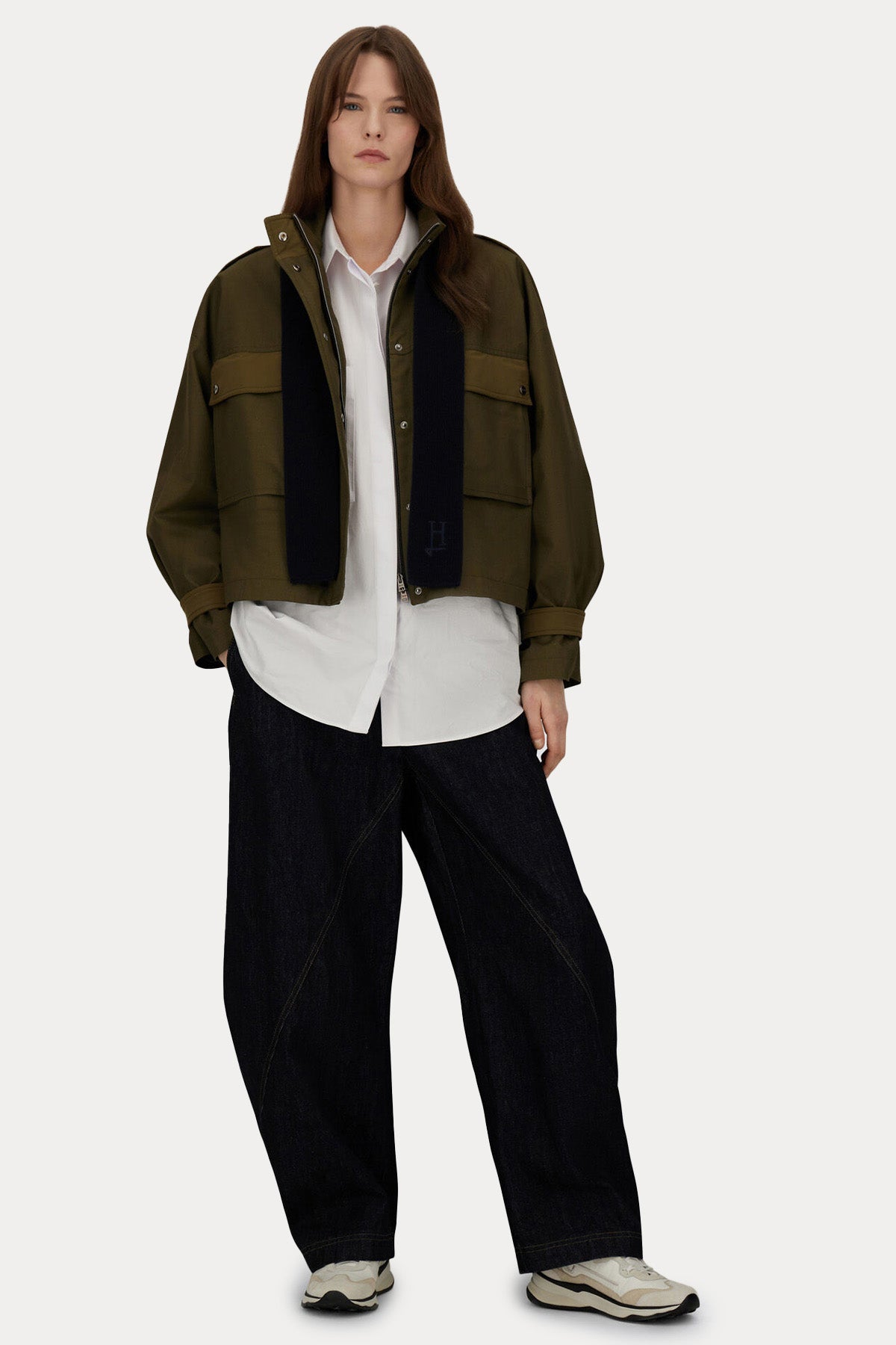 Herno Regular Fit Spor Cepli Dik Yaka Crop Ceket