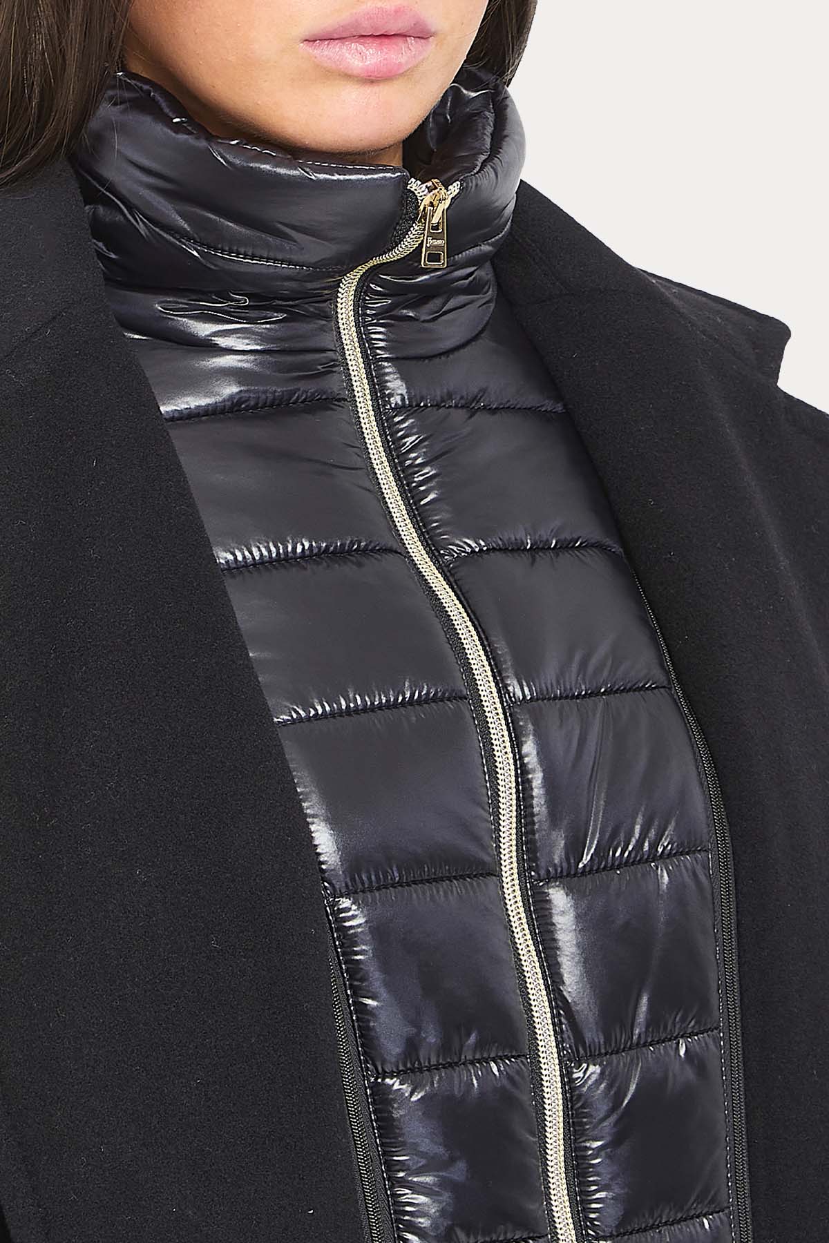 Herno Regular Fit Dik Yaka Demonte İç Parçalı Yün Kaban