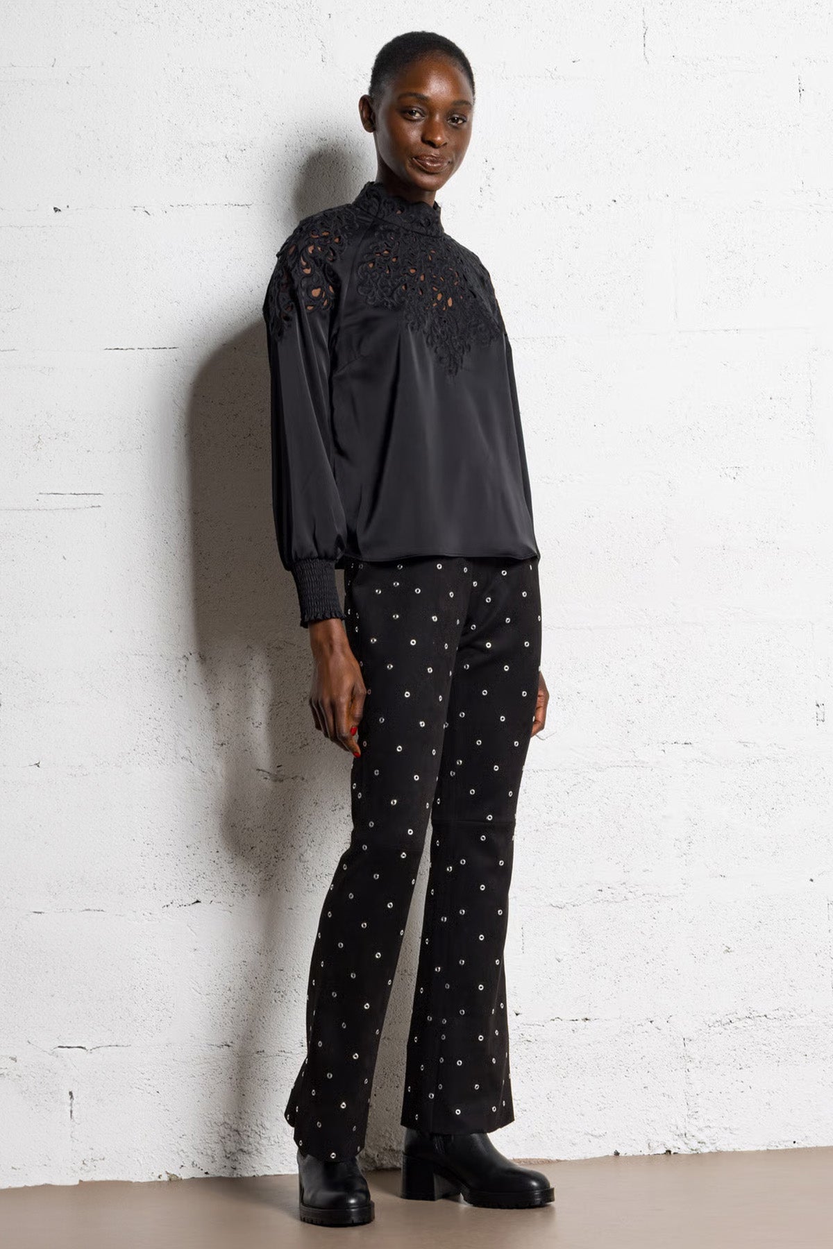 Berenice Ceva Regular Fit Dik Yaka Saten Bluz