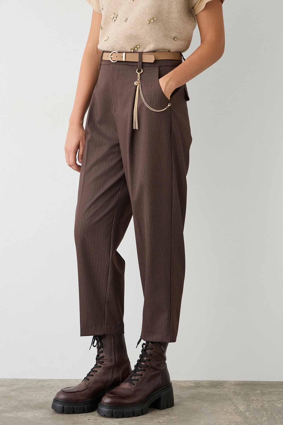 Bsb Relaxed Fit Yüksek Bel Kemerli Tek Pile Pantolon