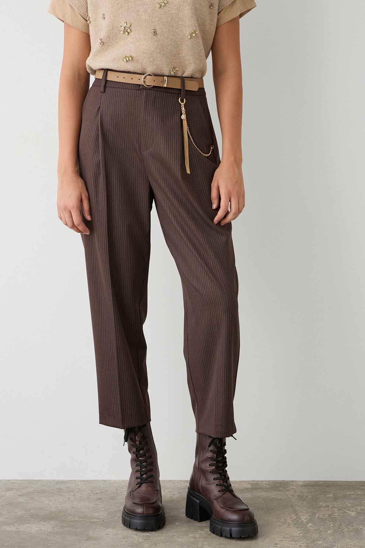 Bsb Relaxed Fit Yüksek Bel Kemerli Tek Pile Pantolon