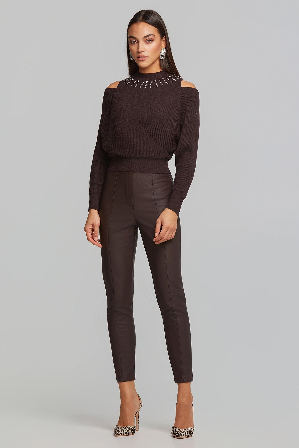 Lynne Metal Aksesuarlı Yuvarlak Yaka Örgü Triko