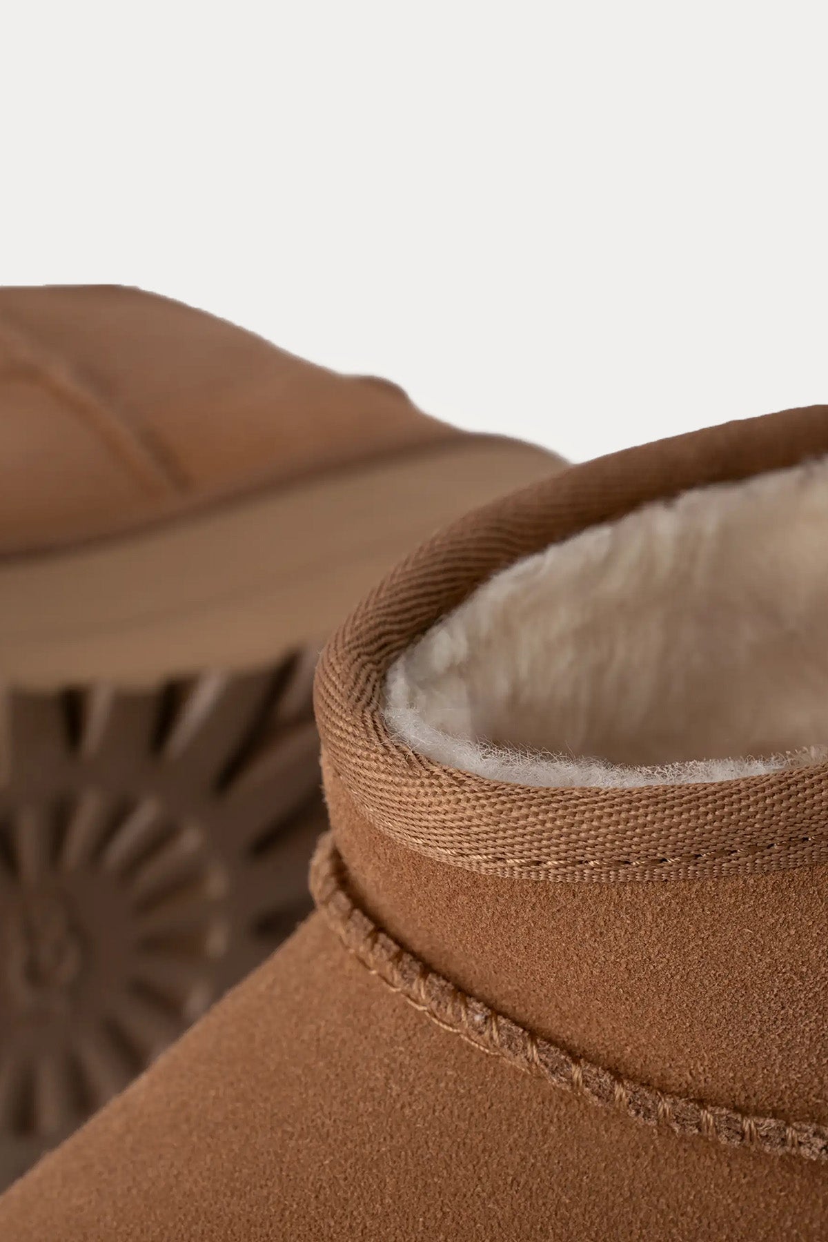 Ugg Chestnut Classic Ultra Mini Platform Bot