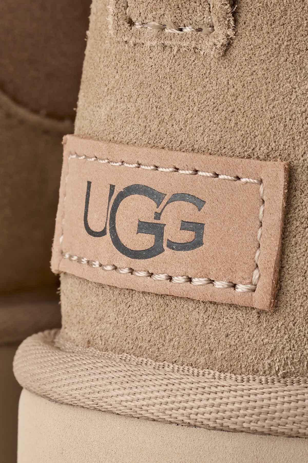 Ugg Sand Classic Ultra Mini Bot