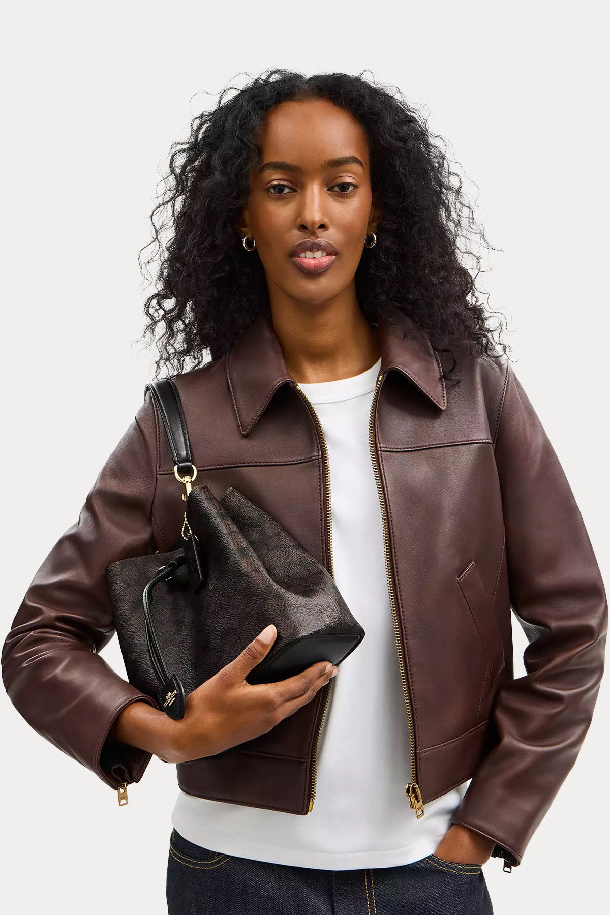 Coach Logolu Deri Omuz Çantası