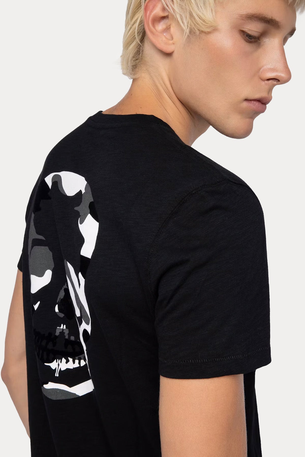 Zadig & Voltaire Yuvarlak Yaka Kuru Kafa Logolu T-shirt