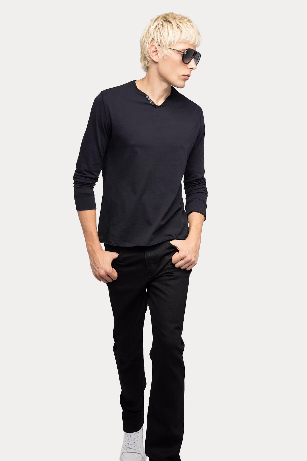 Zadig & Voltaire Regular Fit Düğmeli Asimetrik Yaka Logolu T-shirt