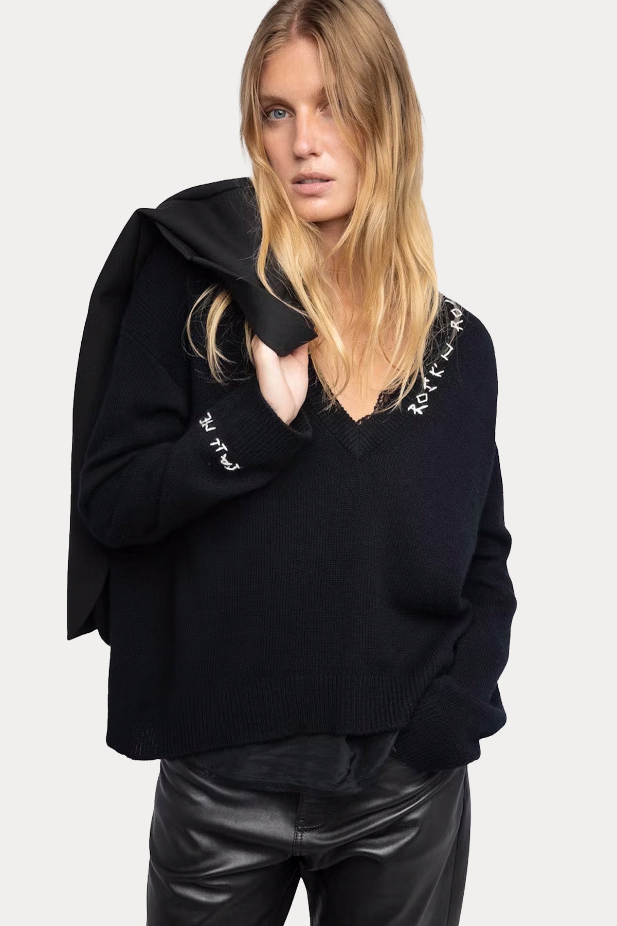 Zadig & Voltaire Comfort Fit V Yaka İnce Örgü Nakış Logolu Kaşmir Triko