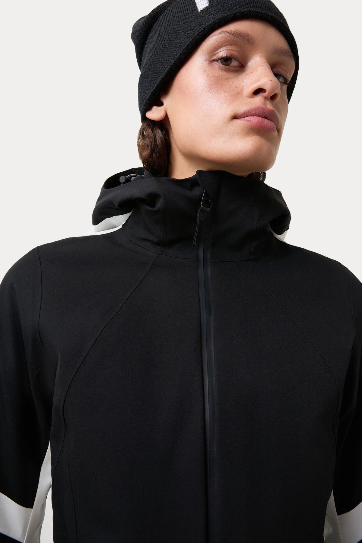 Bogner Fire Ice Moia Kemerli Kapüşonlu Streç Kayak Montu