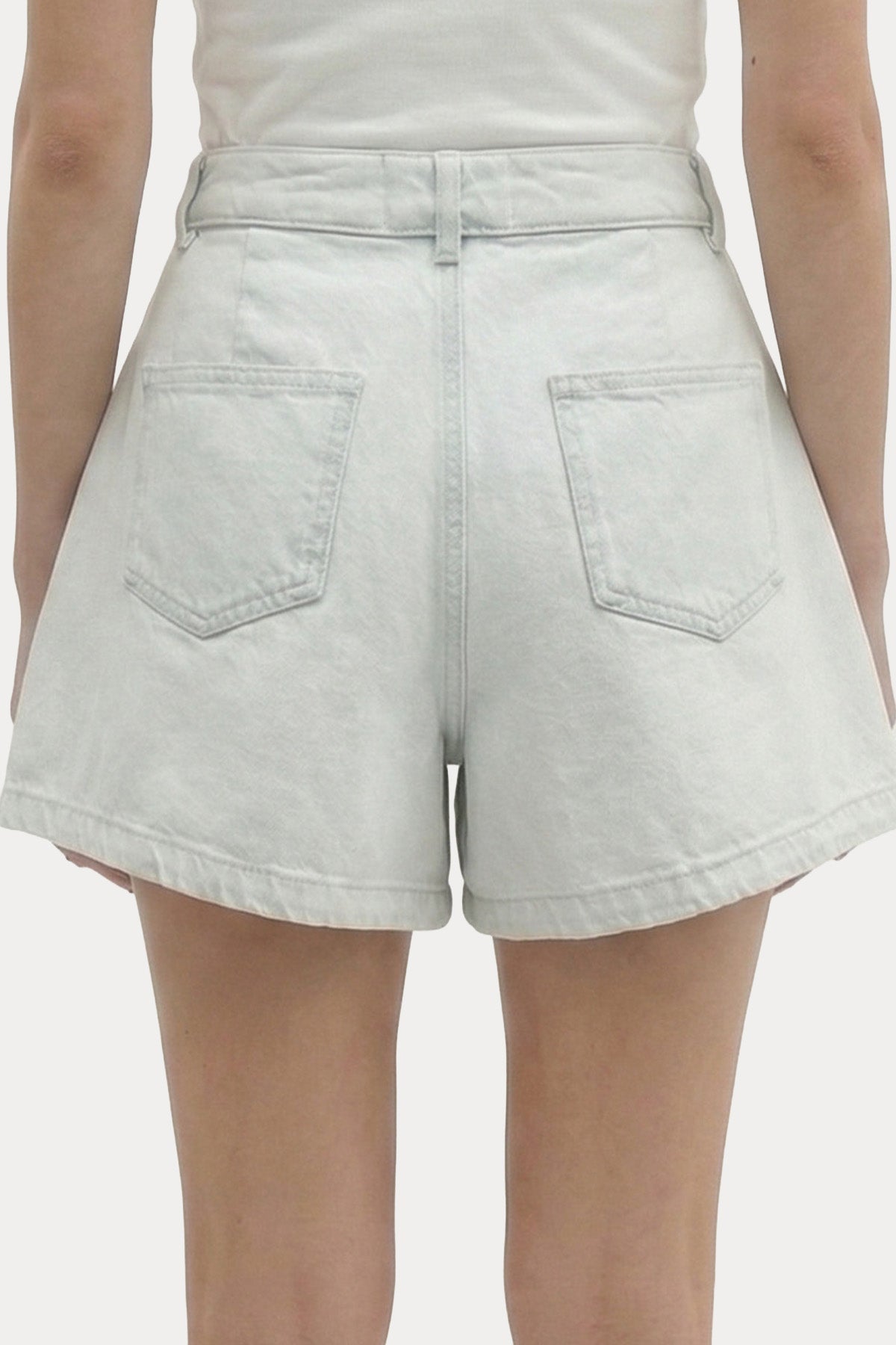 Berenice Relaxed Fit Tek Pile Yıkamalı Denim Şort