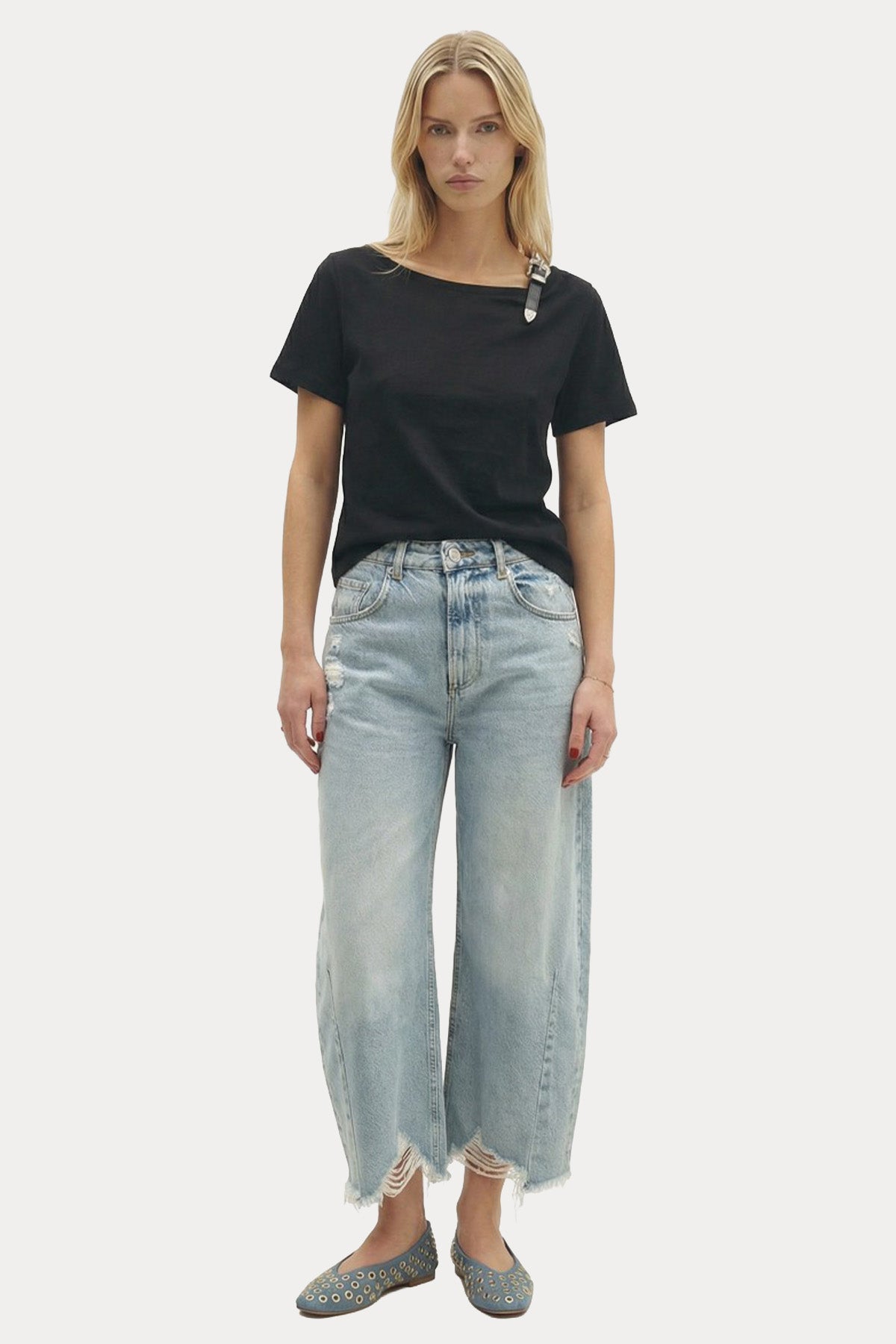 Berenice Regular Fit Kemer Detaylı T-shirt