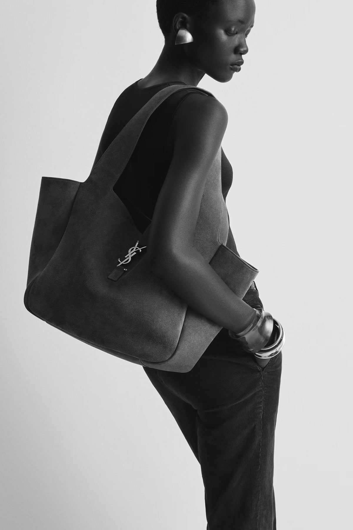 Saint Laurent Logolu Large Süet Omuz Çantası