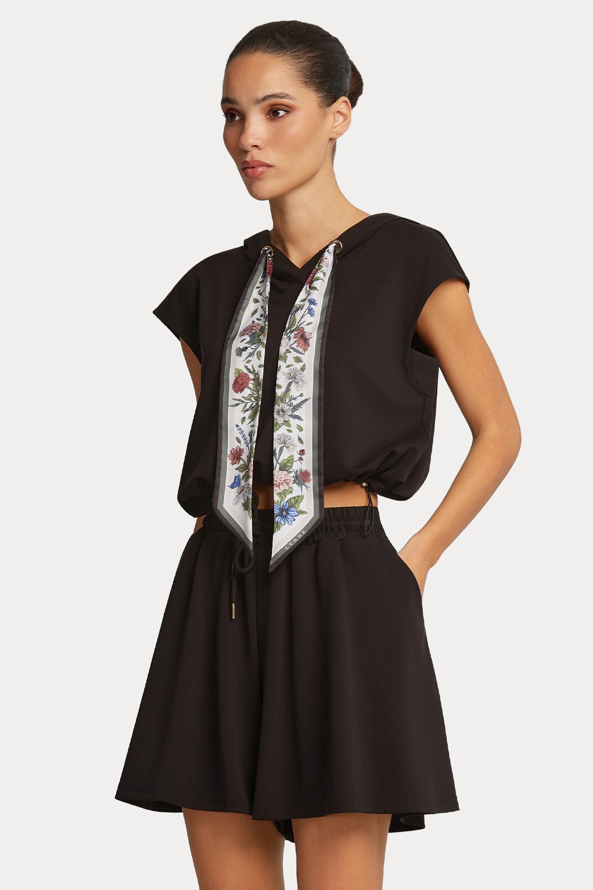 Lynne Relaxed Fit Beli Lastikli Streç Şort-Şort-Libas