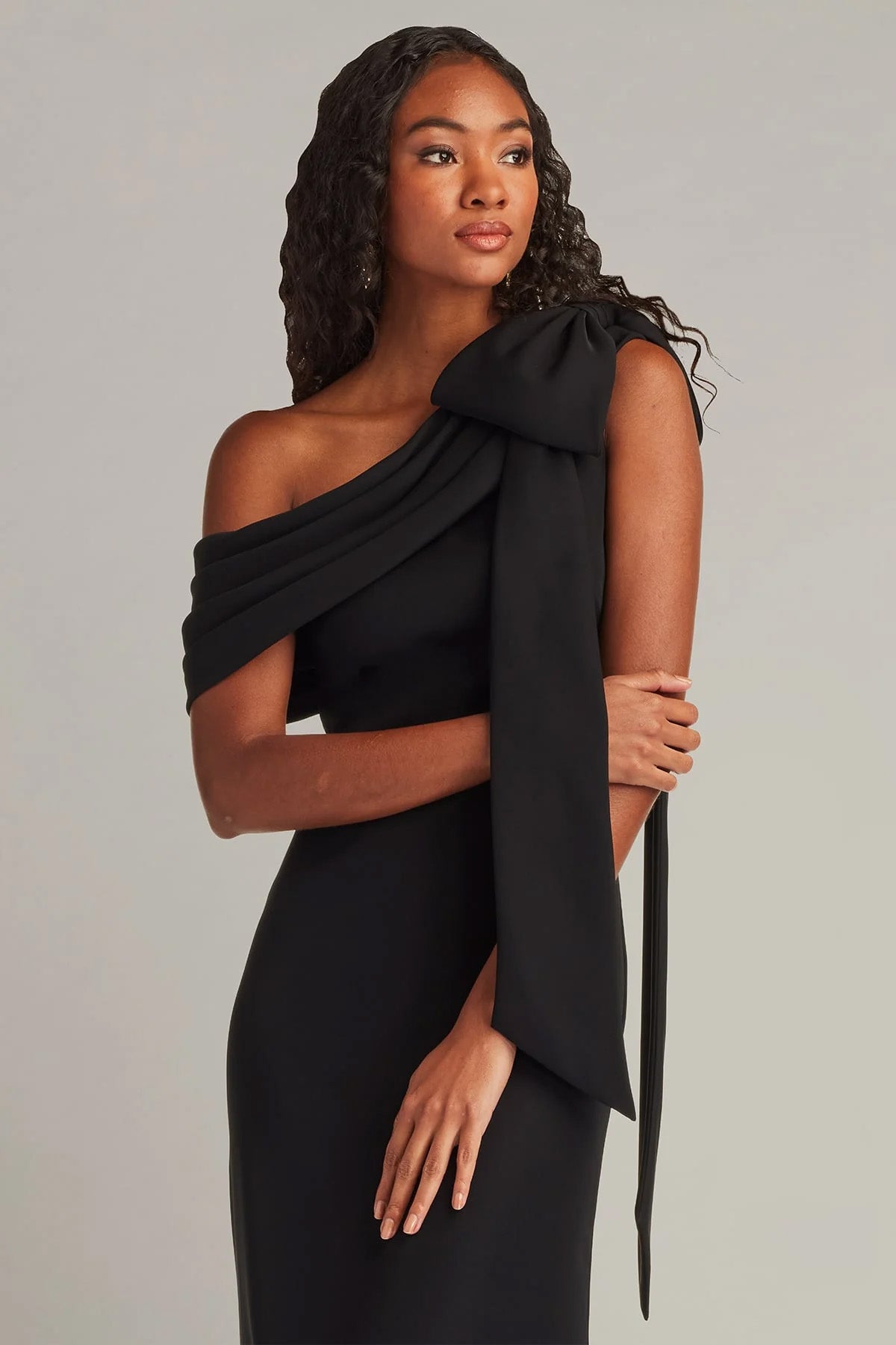 Tadashi Shoji Slim Fit Tek Omuz Maxi Abiye Elbise