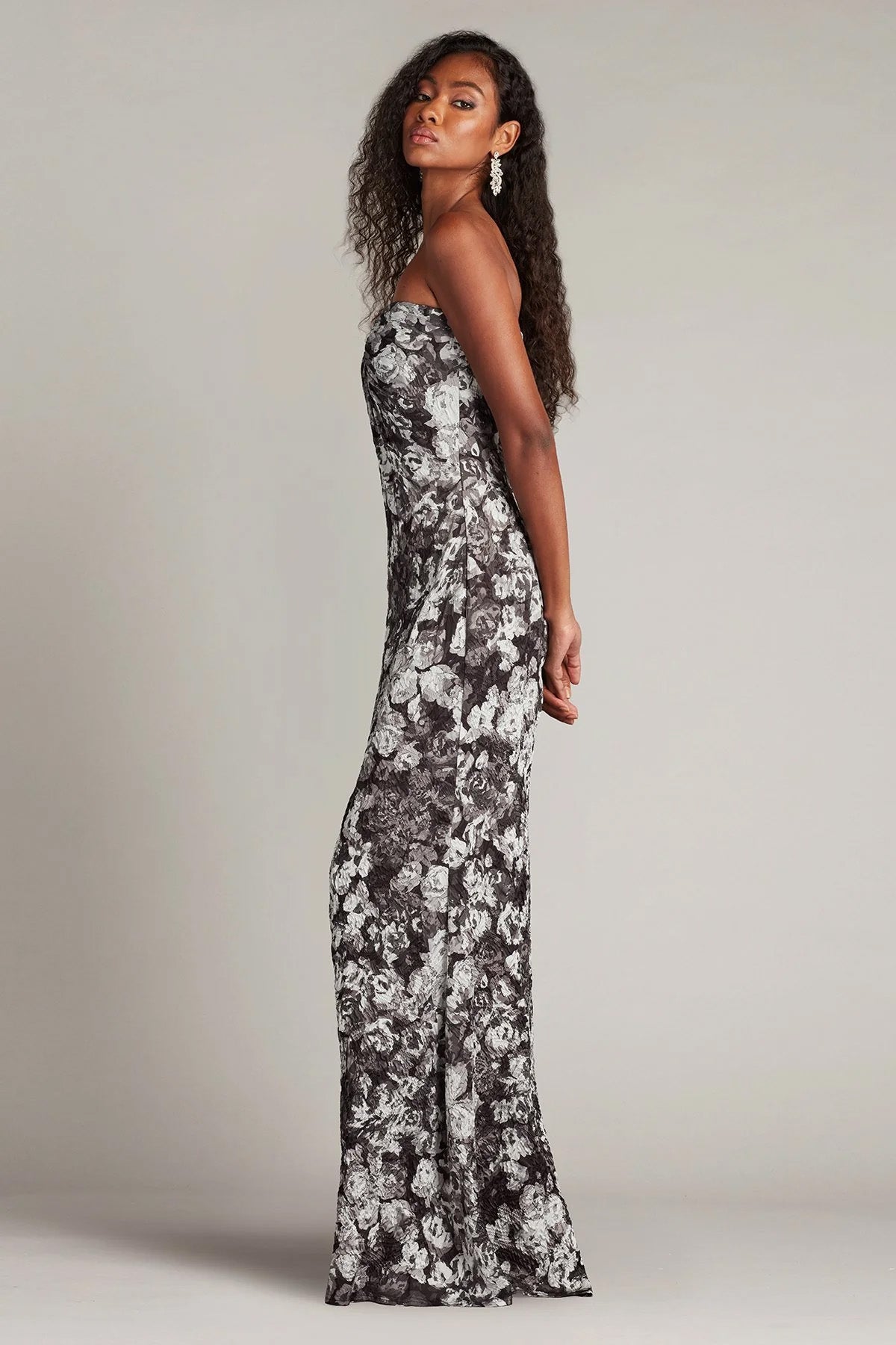 Tadashi Shoji Slim Fit Straplez Maxi İpek Abiye Elbise