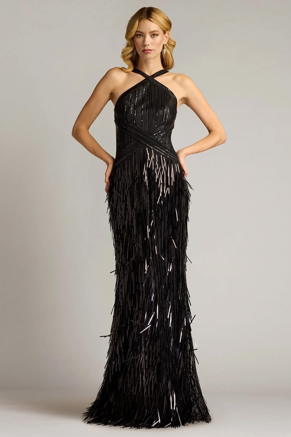 Tadashi Shoji Slim Fit Pul Kaplamalı Maxi İpek Abiye Elbise