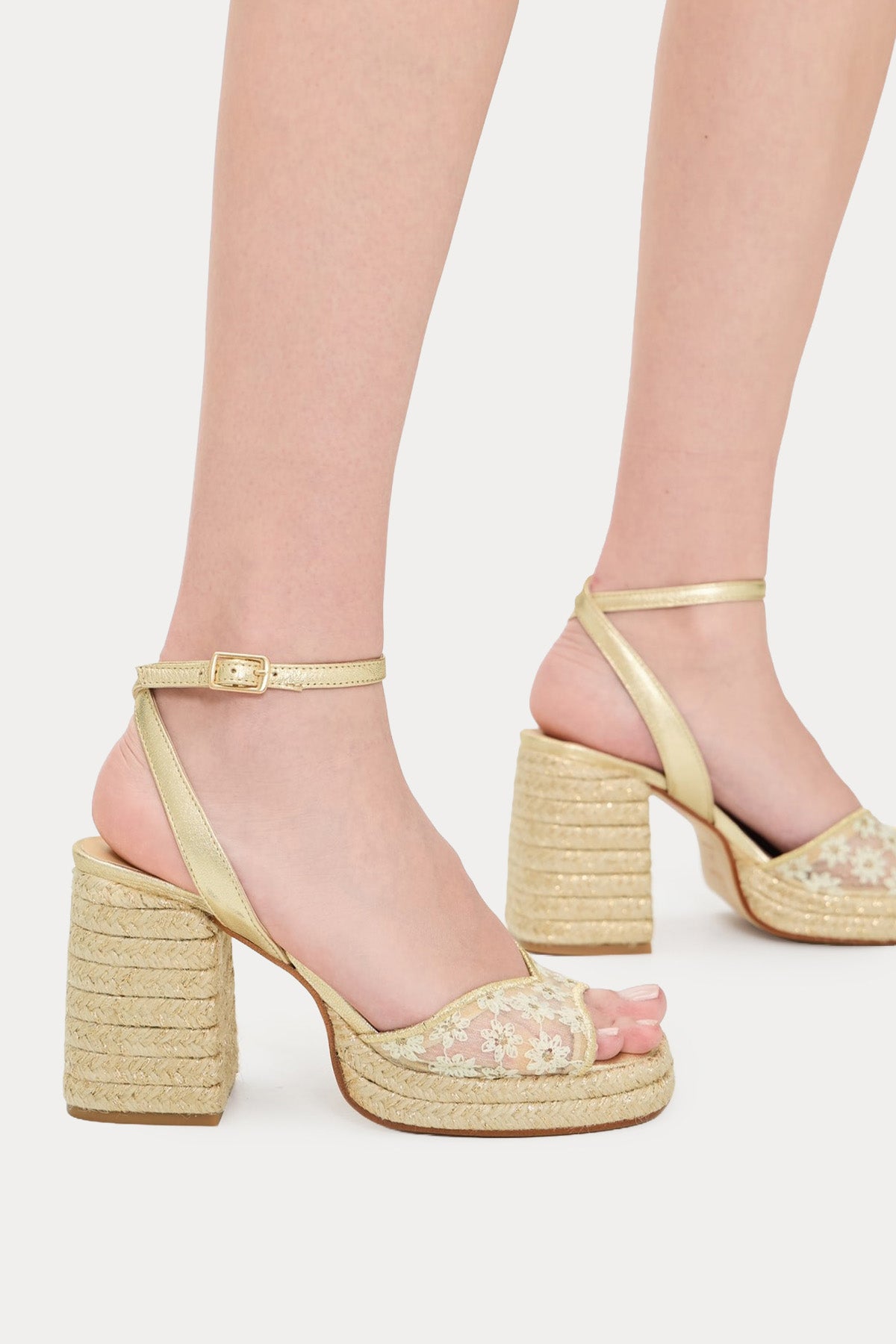 Castaner Vals Küt Burun Hasır Örgü Topuklu Sandalet