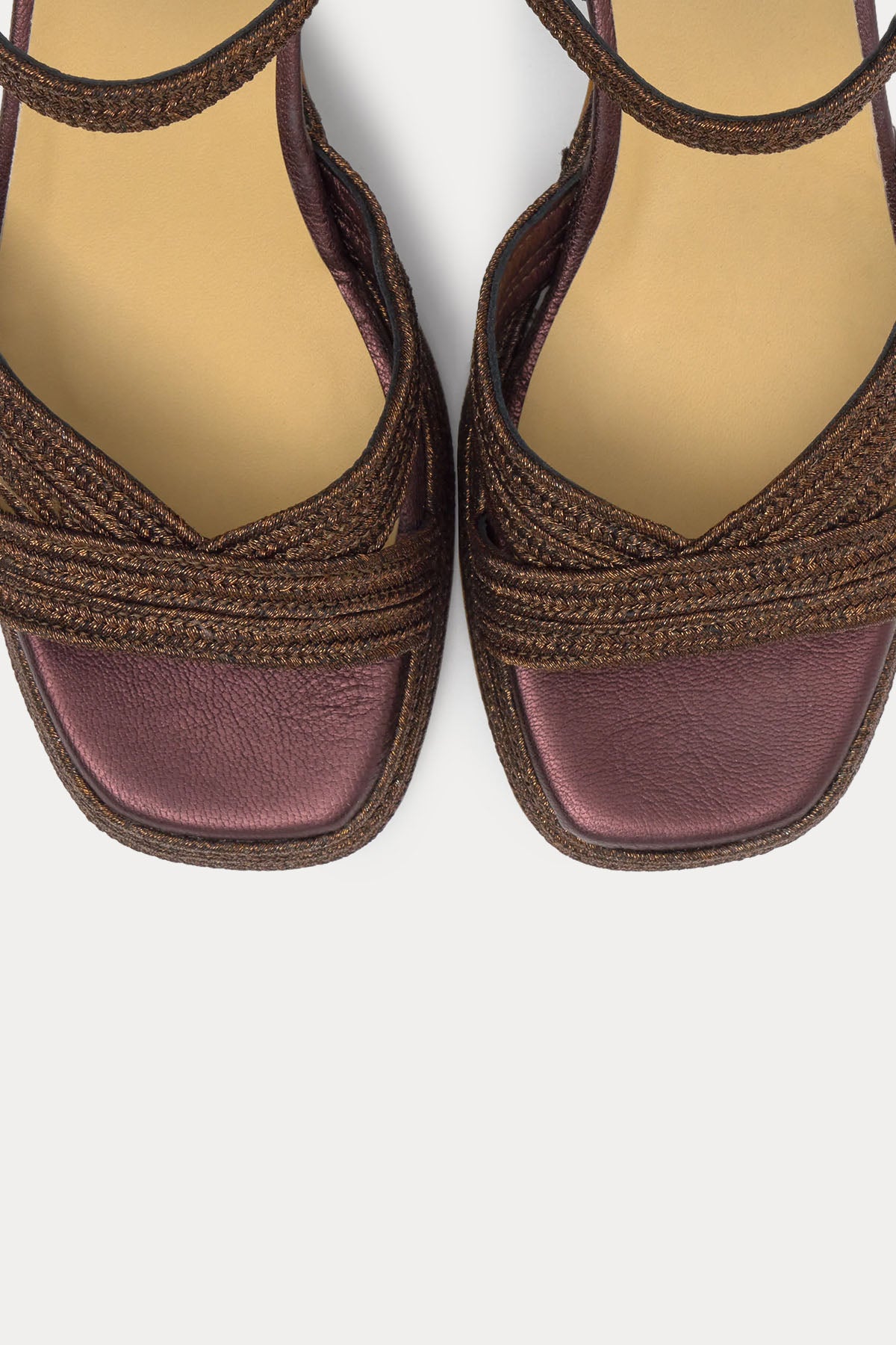 Castaner Vallita Parlak Örgü Küt Burun Topuklu Sandalet