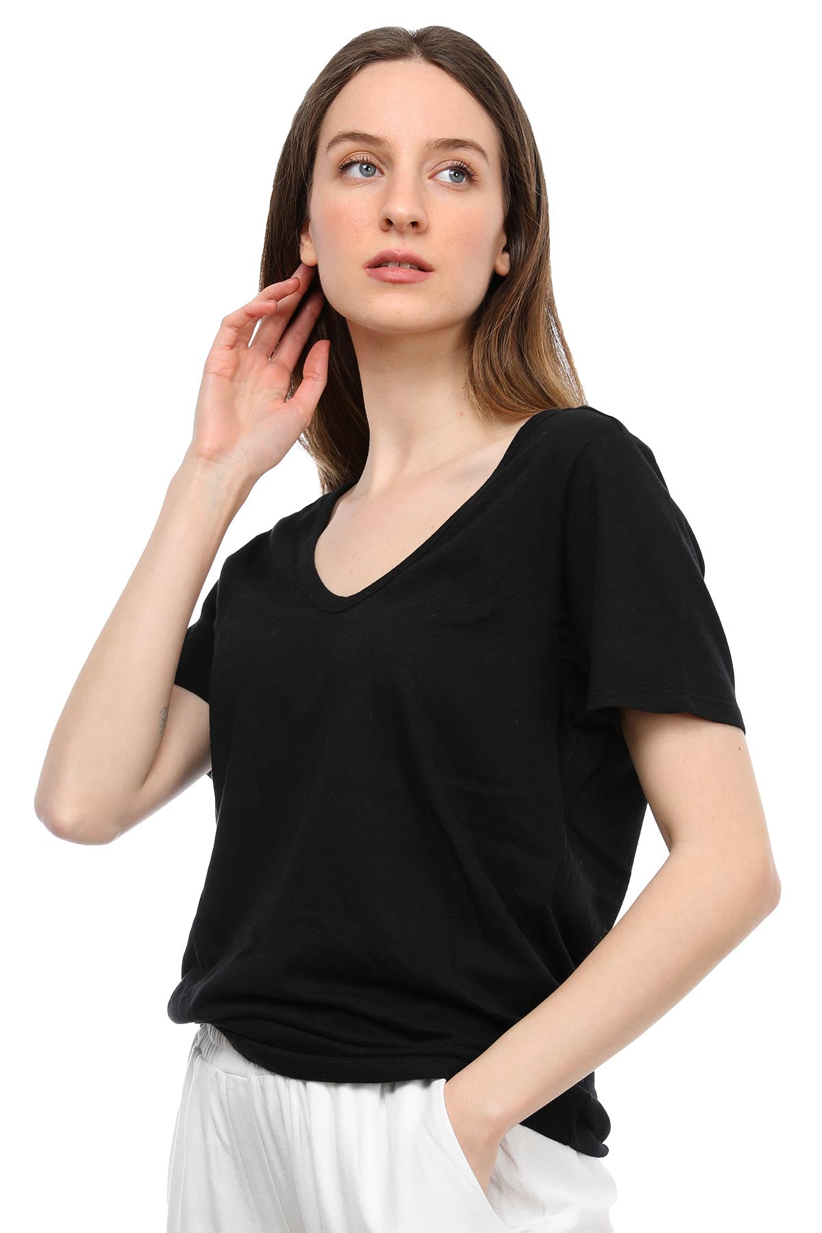 Tru V Yakalı T-shirt-Libas Trendy Fashion Store