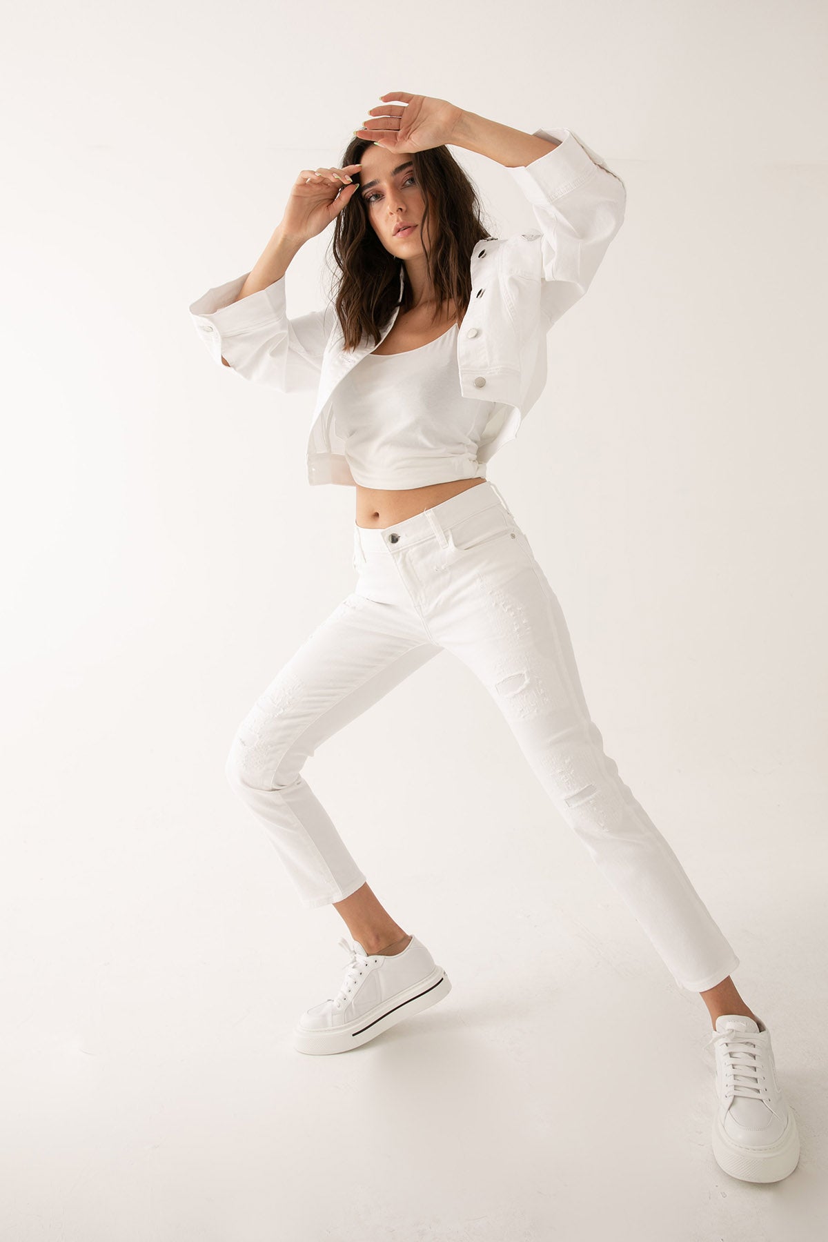 Emporio Armani Yırtık Detaylı Jeans-Libas Trendy Fashion Store