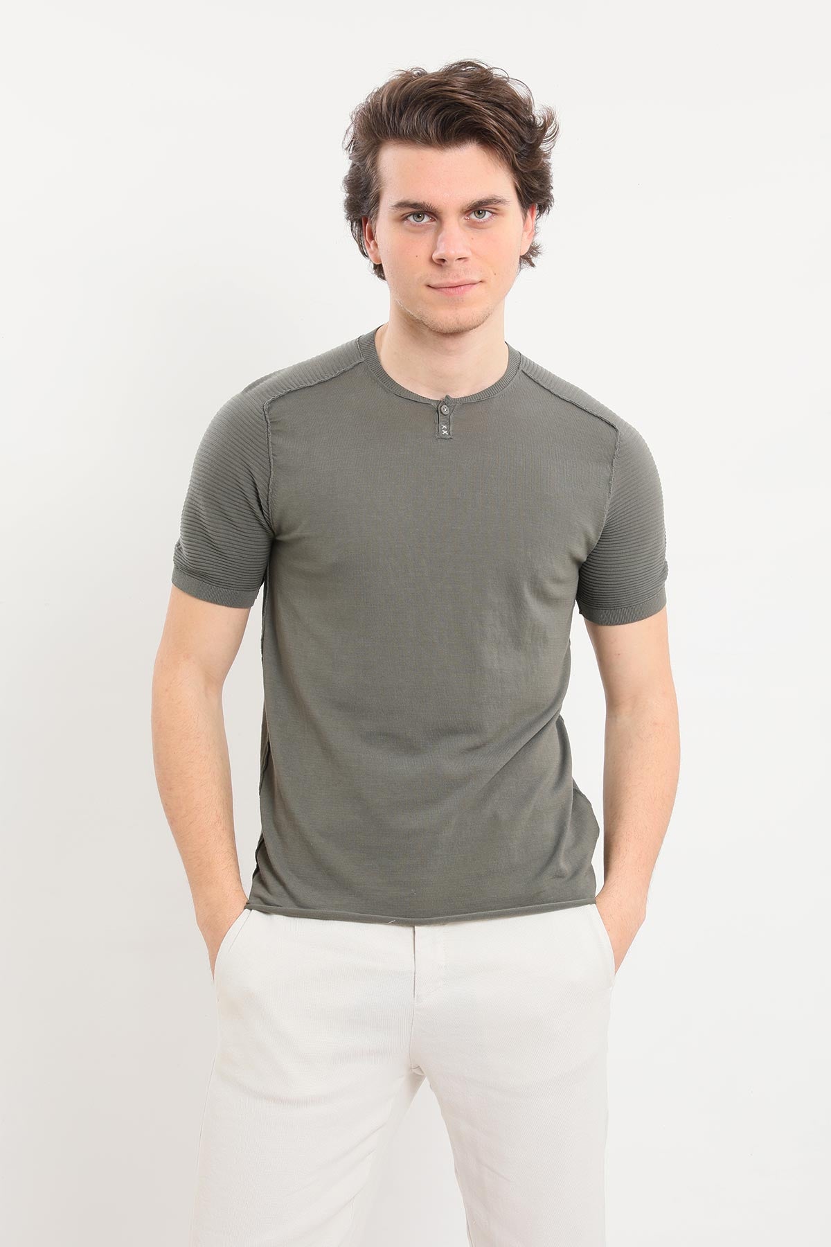 Transit T-shirt-Libas Trendy Fashion Store