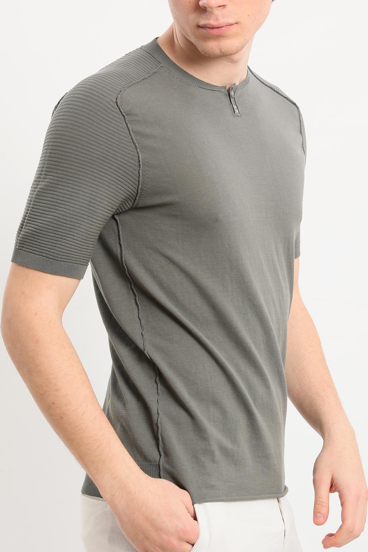 Transit T-shirt-Libas Trendy Fashion Store