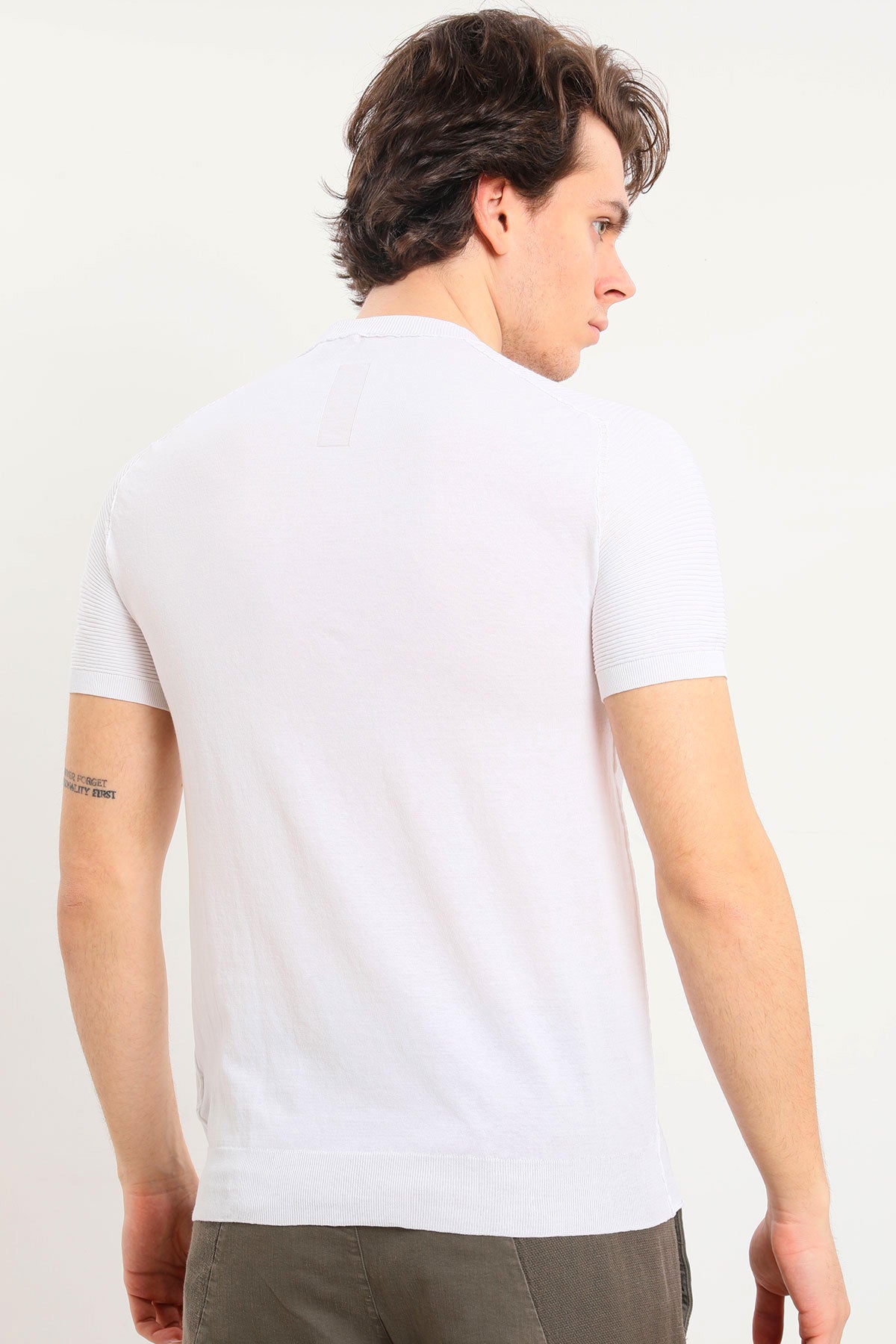 Transit T-shirt-Libas Trendy Fashion Store