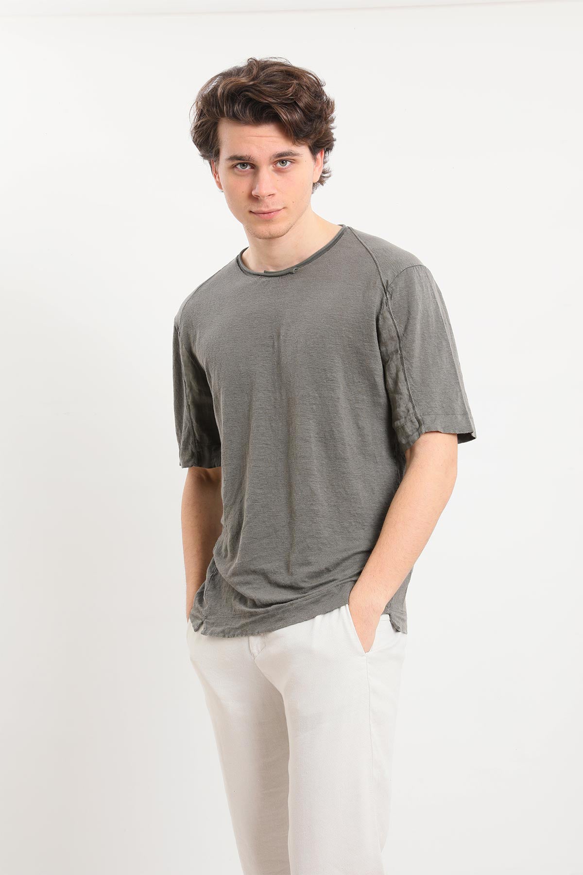 Transit T-shirt-Libas Trendy Fashion Store