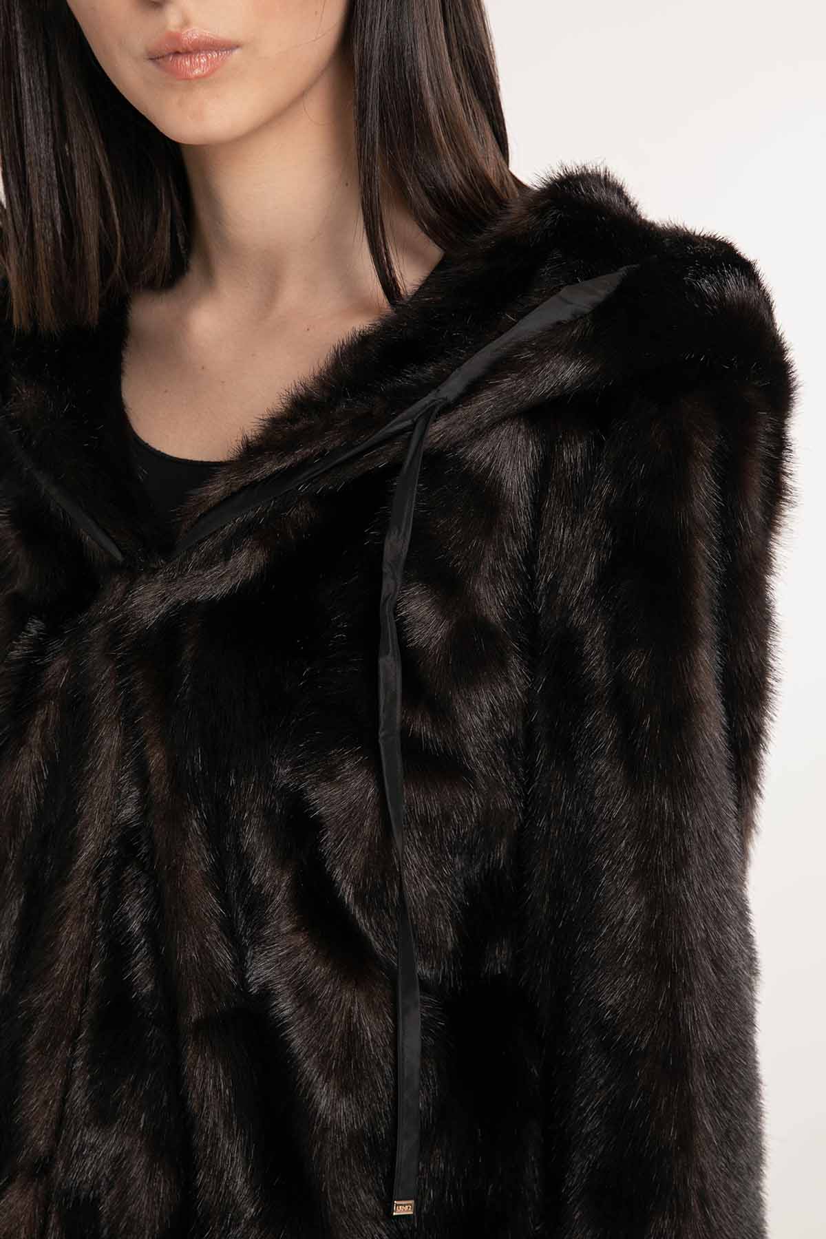 Liu Jo Yakası Büzgülü Kapüşonlu Kürk Ceket-Libas Trendy Fashion Store