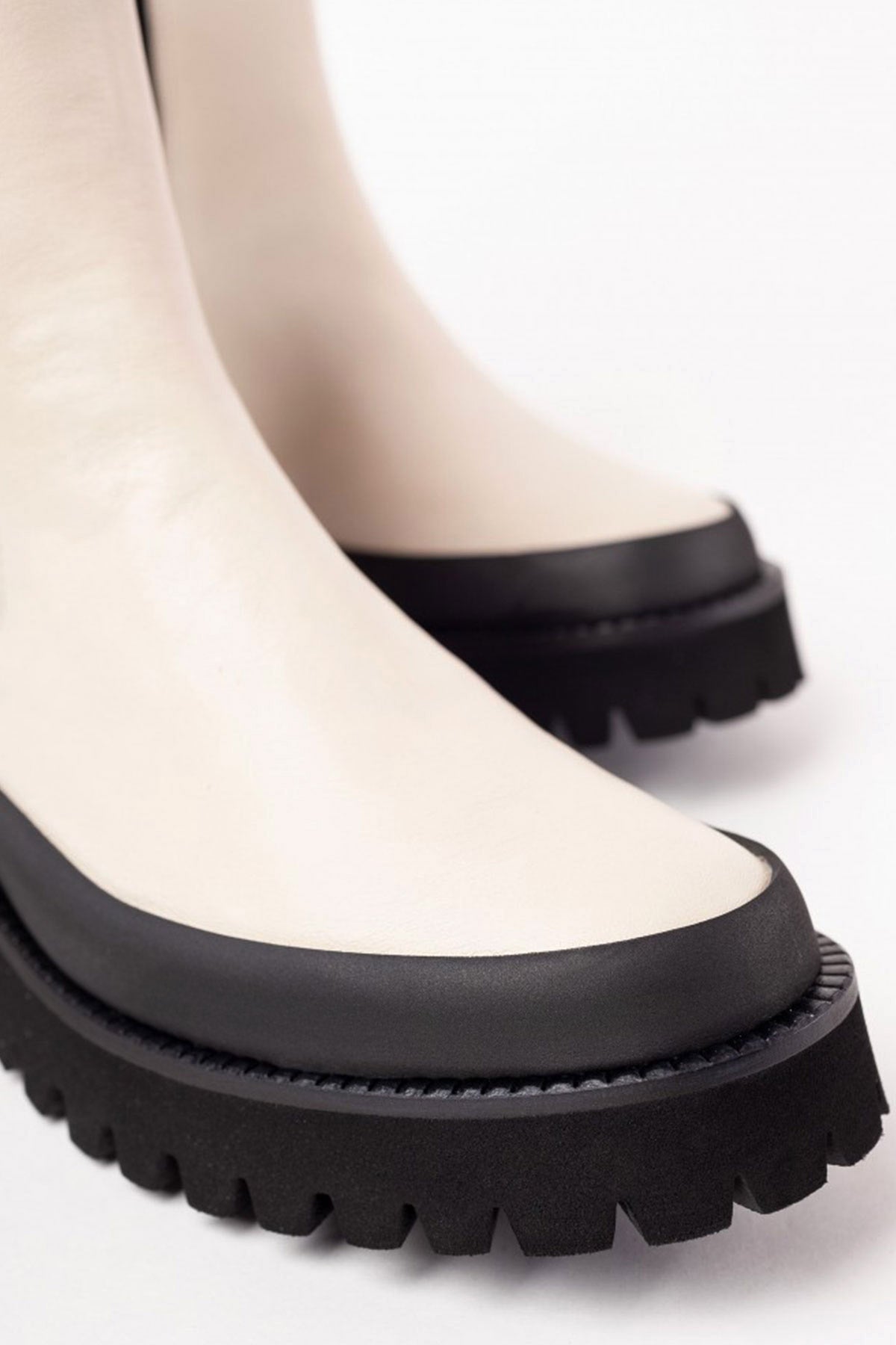 Paloma Barcelo Bot-Libas Trendy Fashion Store