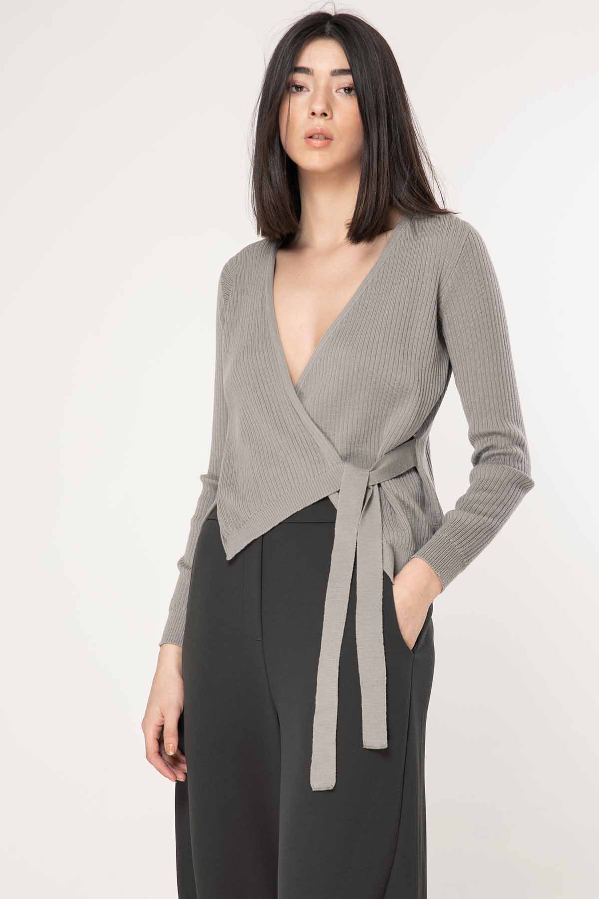 Crea Concept Derin V Yaka Kuşaklı Triko-Libas Trendy Fashion Store