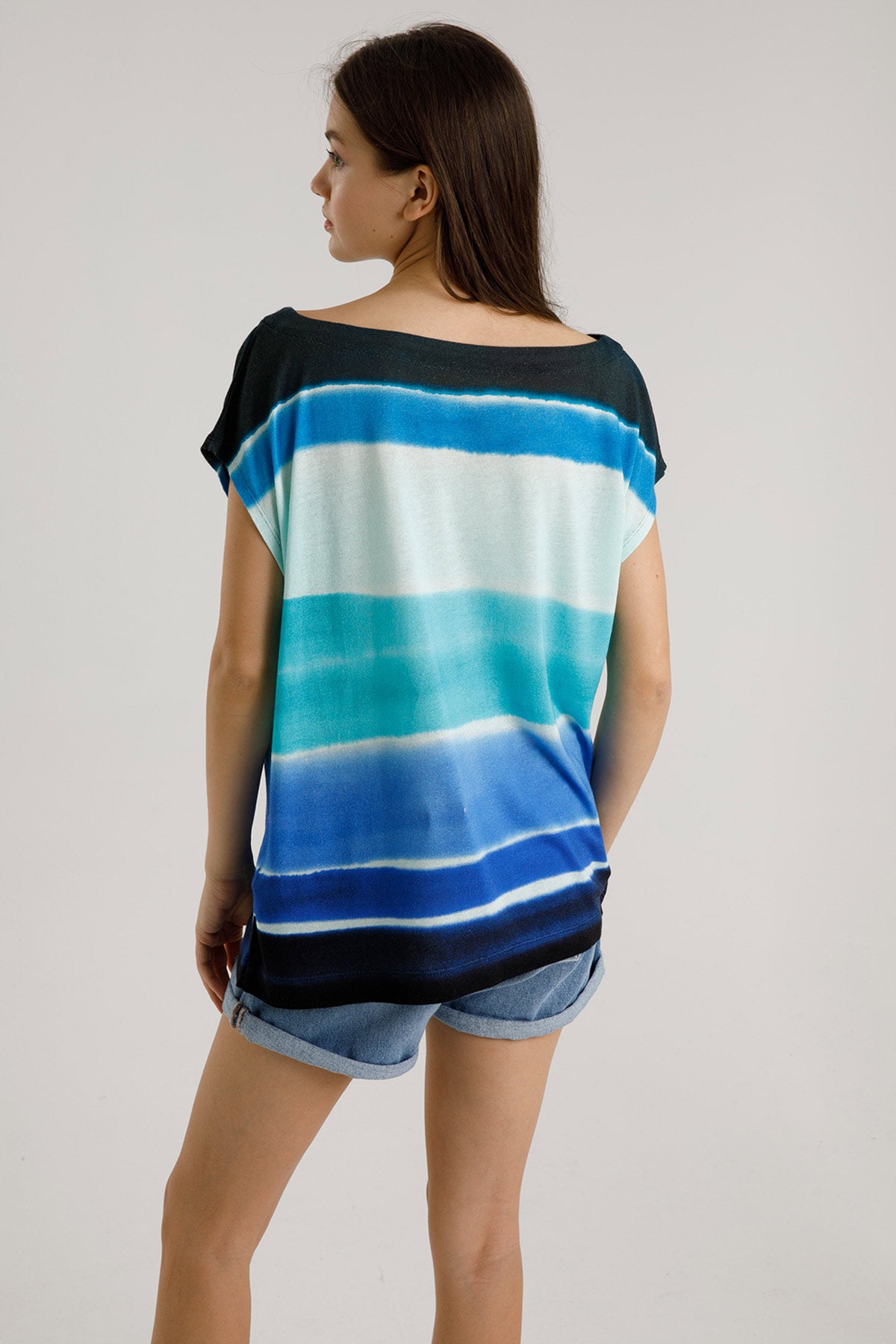 Majestic Kayık Yaka Renk Geçişli T-shirt-Libas Trendy Fashion Store